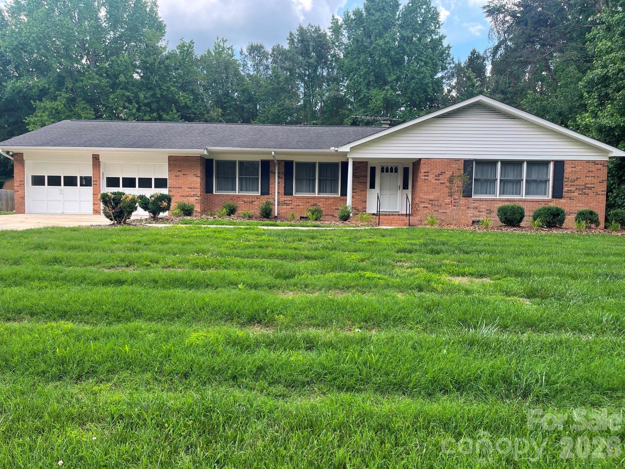 8806 Crestwood Drive