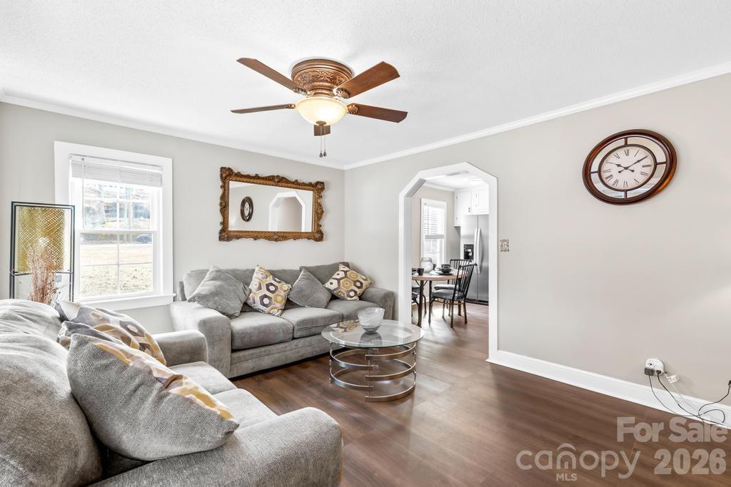 430 Arlington Circle, Lenoir