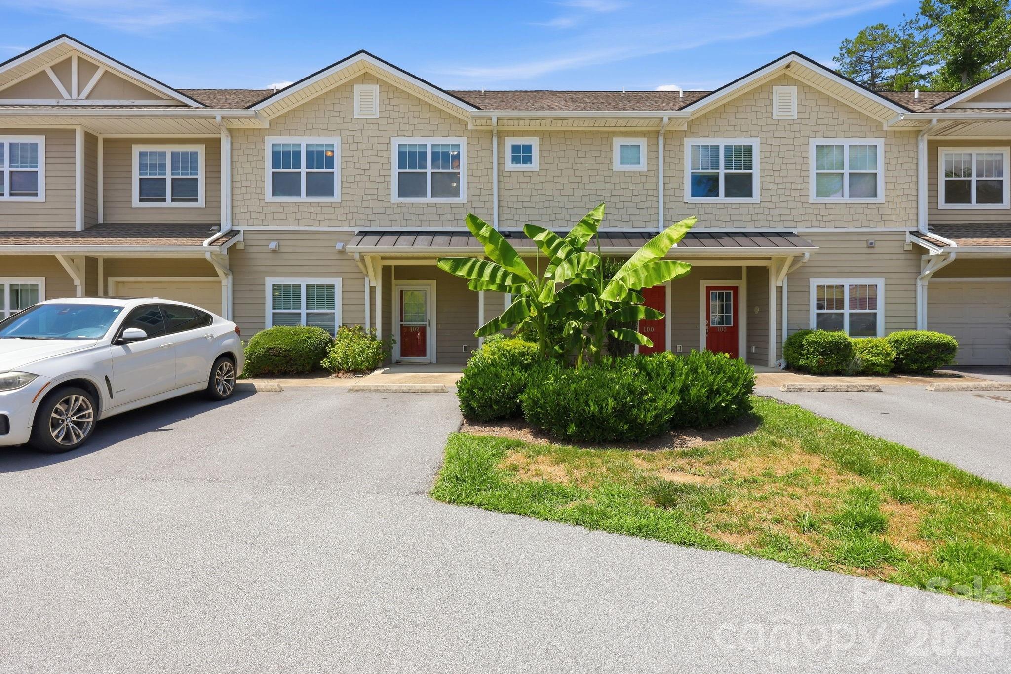 123 Foxden Drive