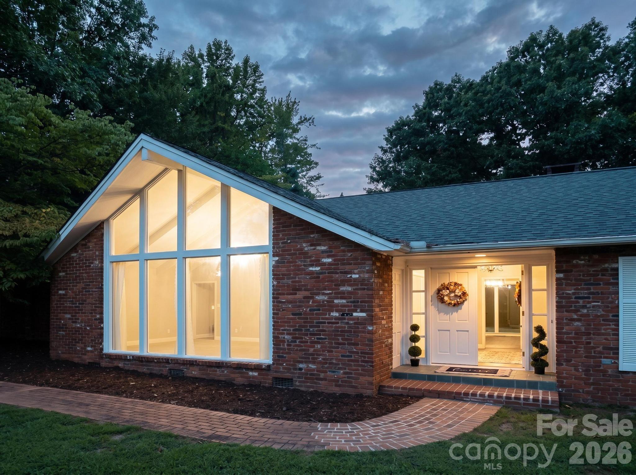 935 Ridgewood Drive, Lenoir