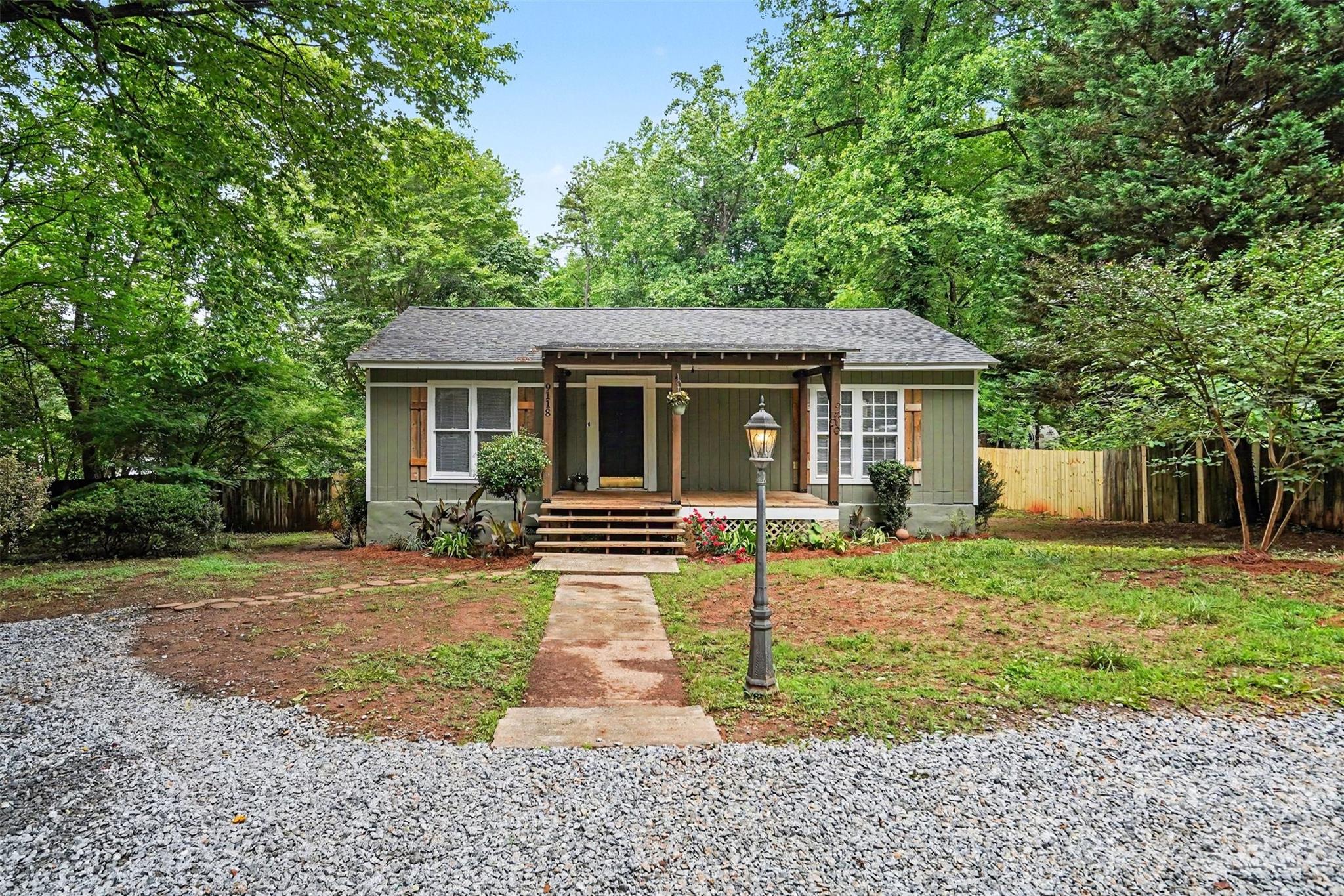 9118 Lakebrook Road