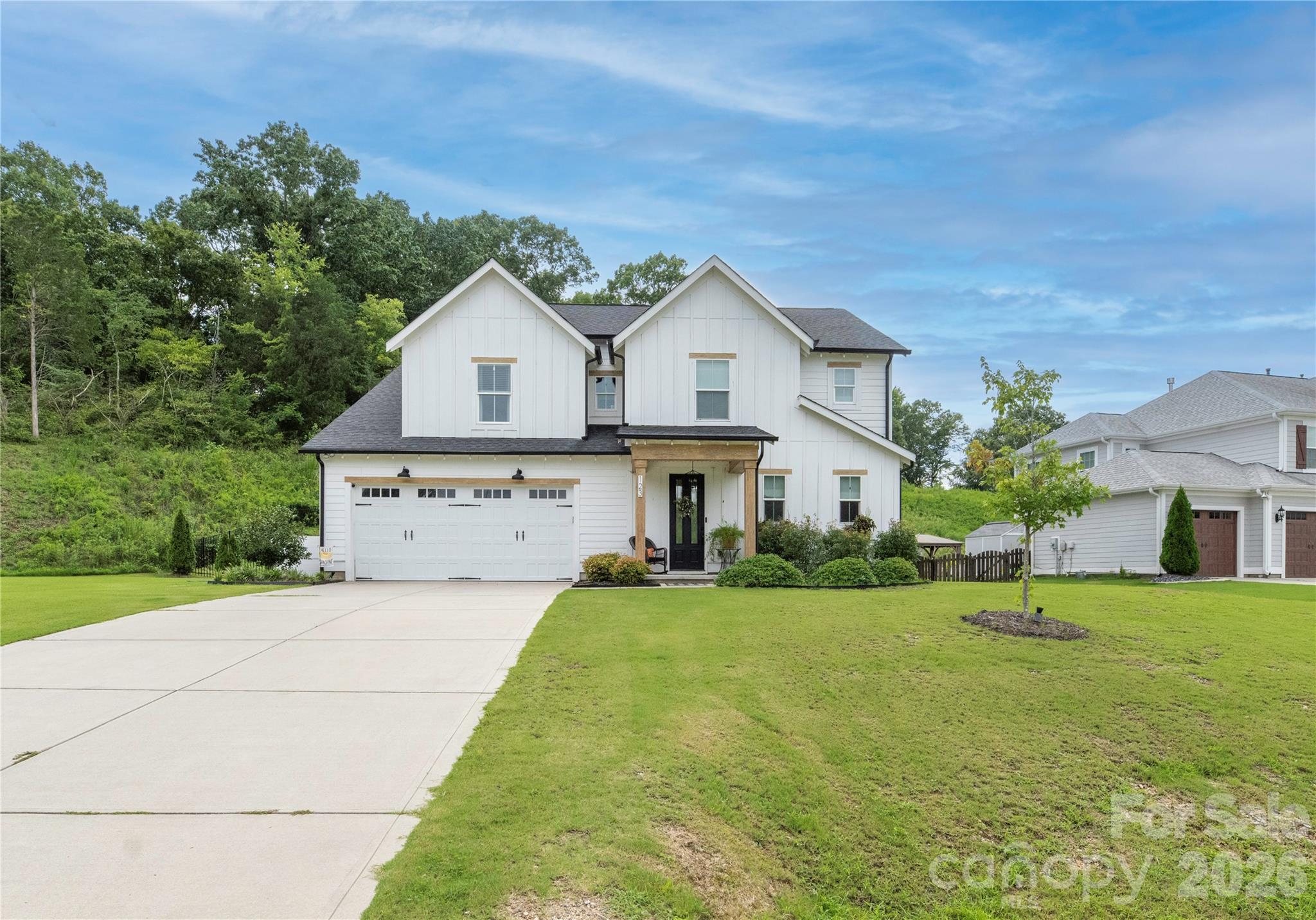 123 Country Lake Drive