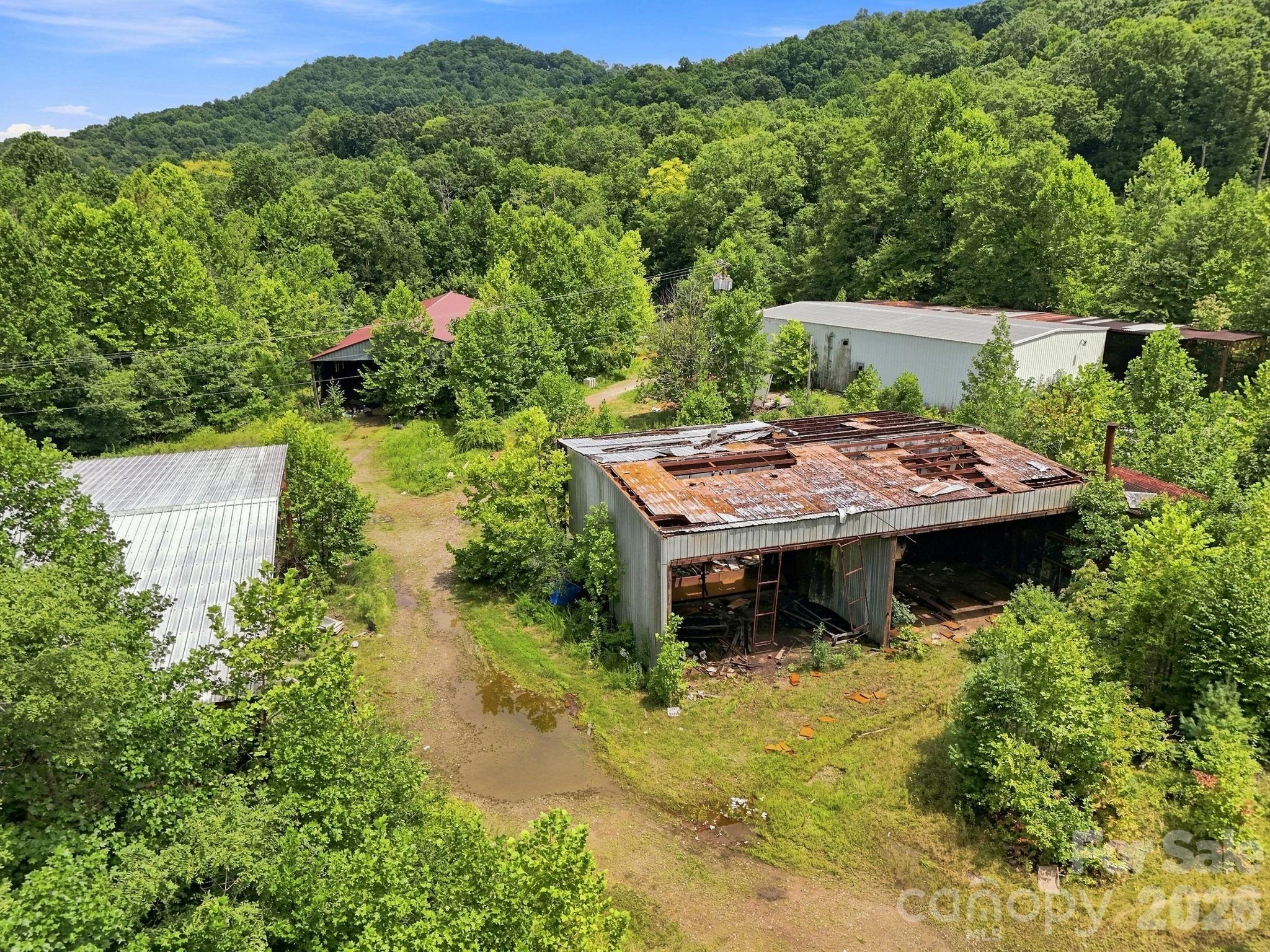 595 Maxwell Home Road, Franklin