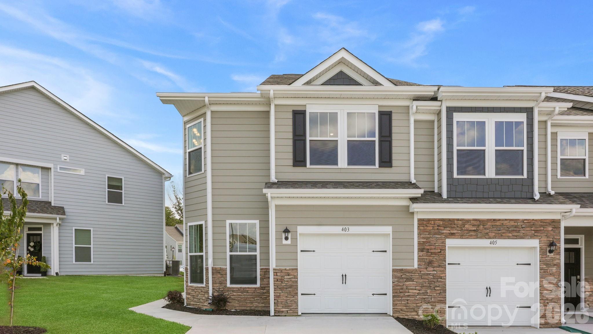 396 Creekview Road, Hendersonville