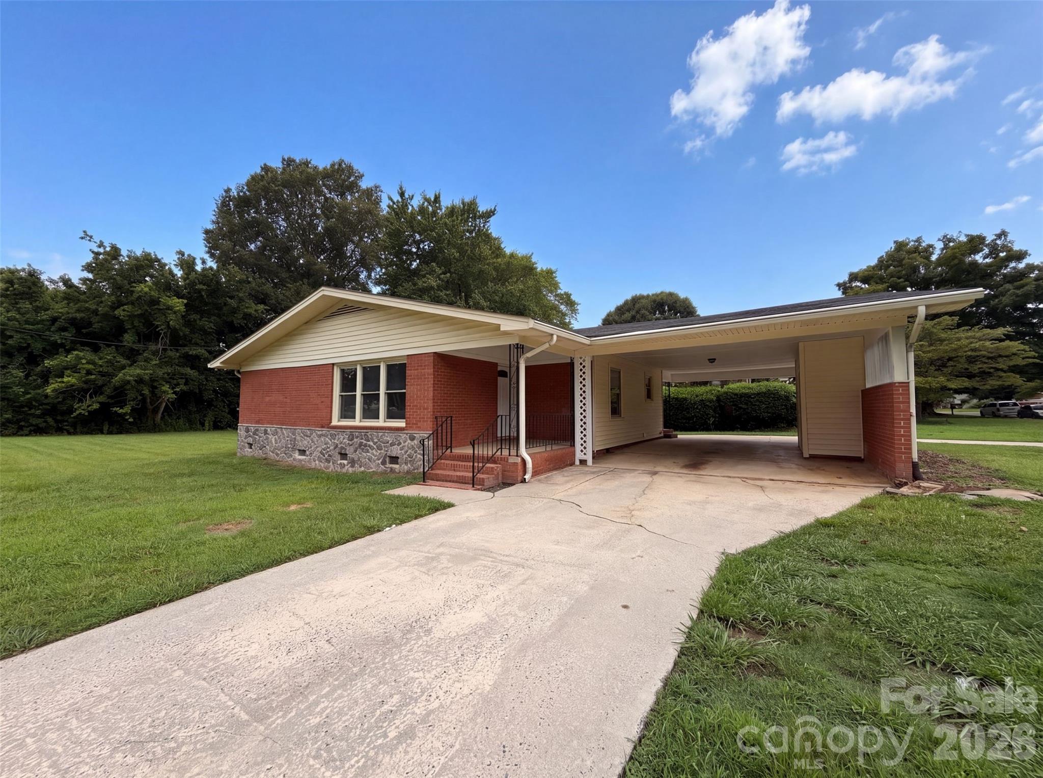 1951 Taylor Drive, Gastonia