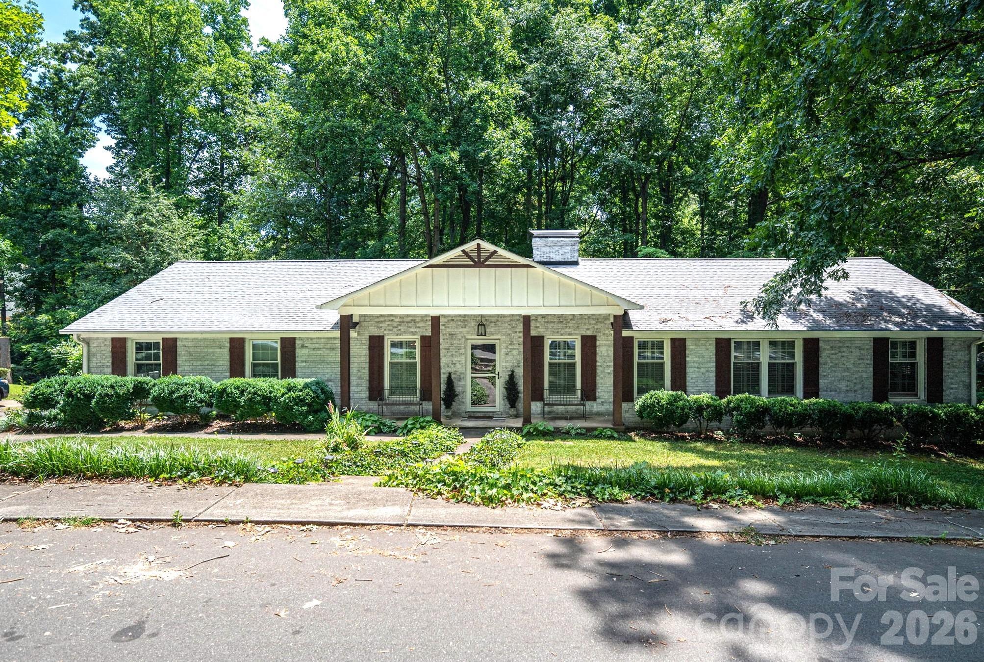 504 Dogwood Lane, Belmont