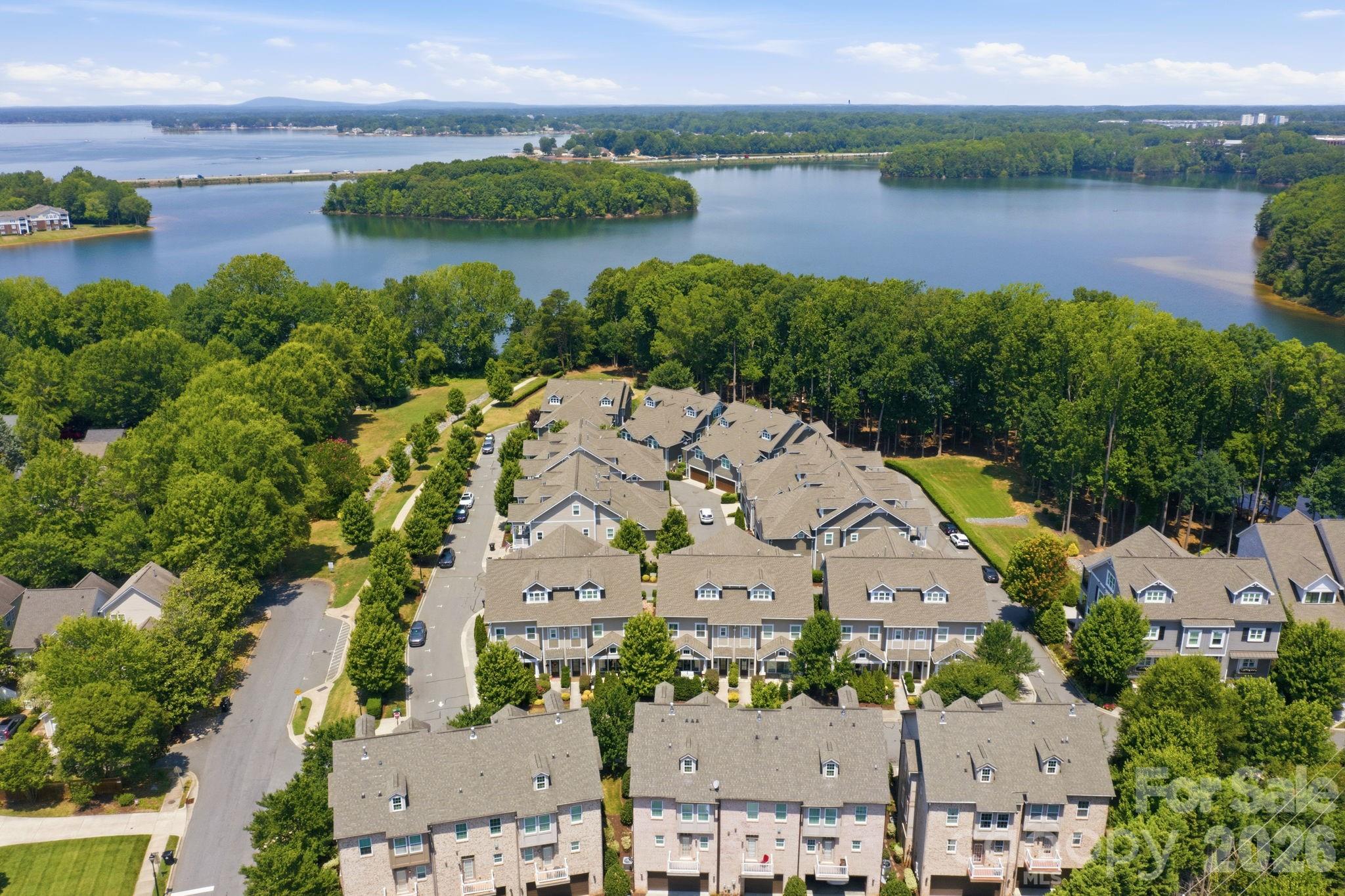 744 Amalfi Drive, Davidson