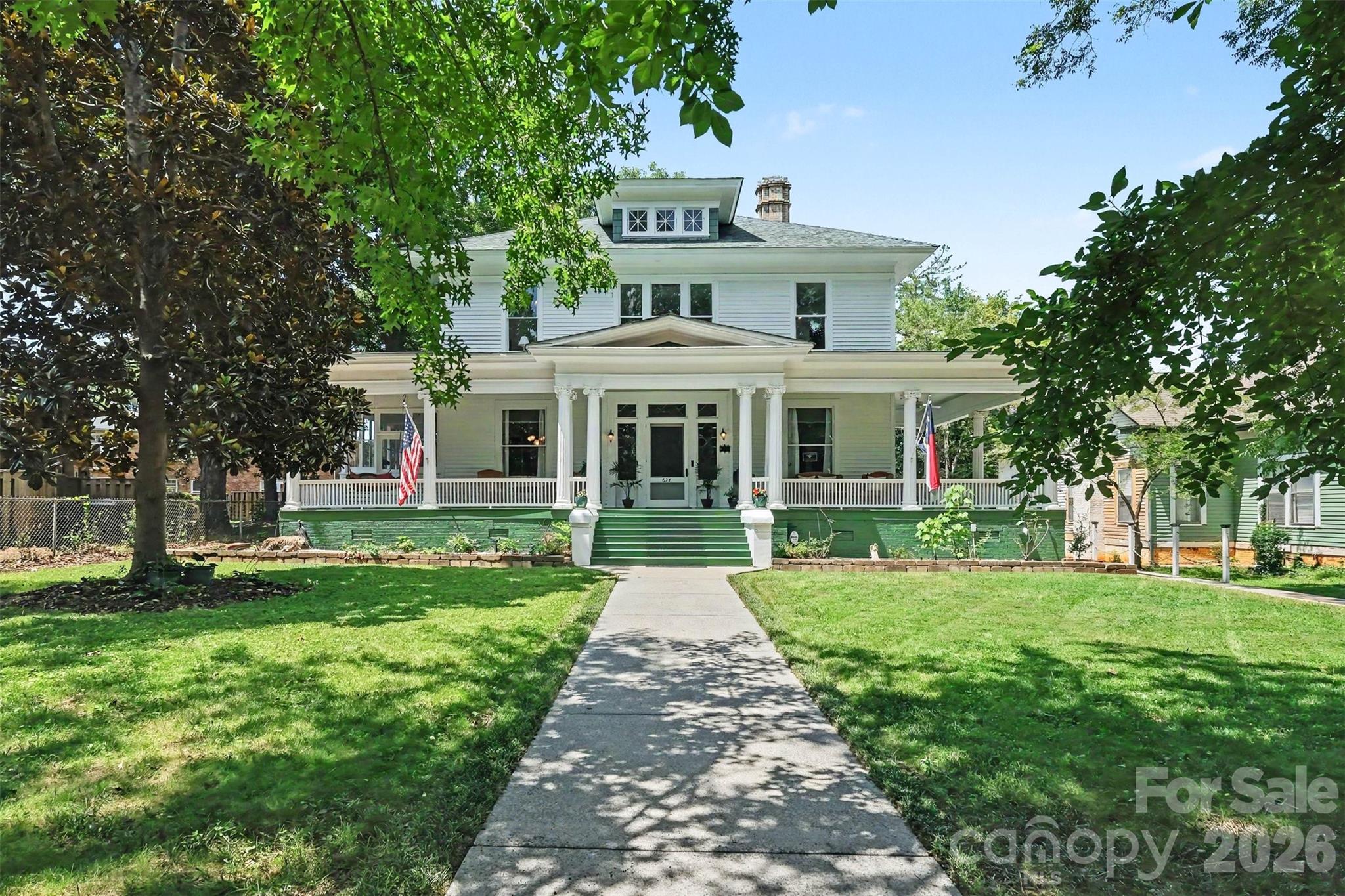 624 Walnut Street