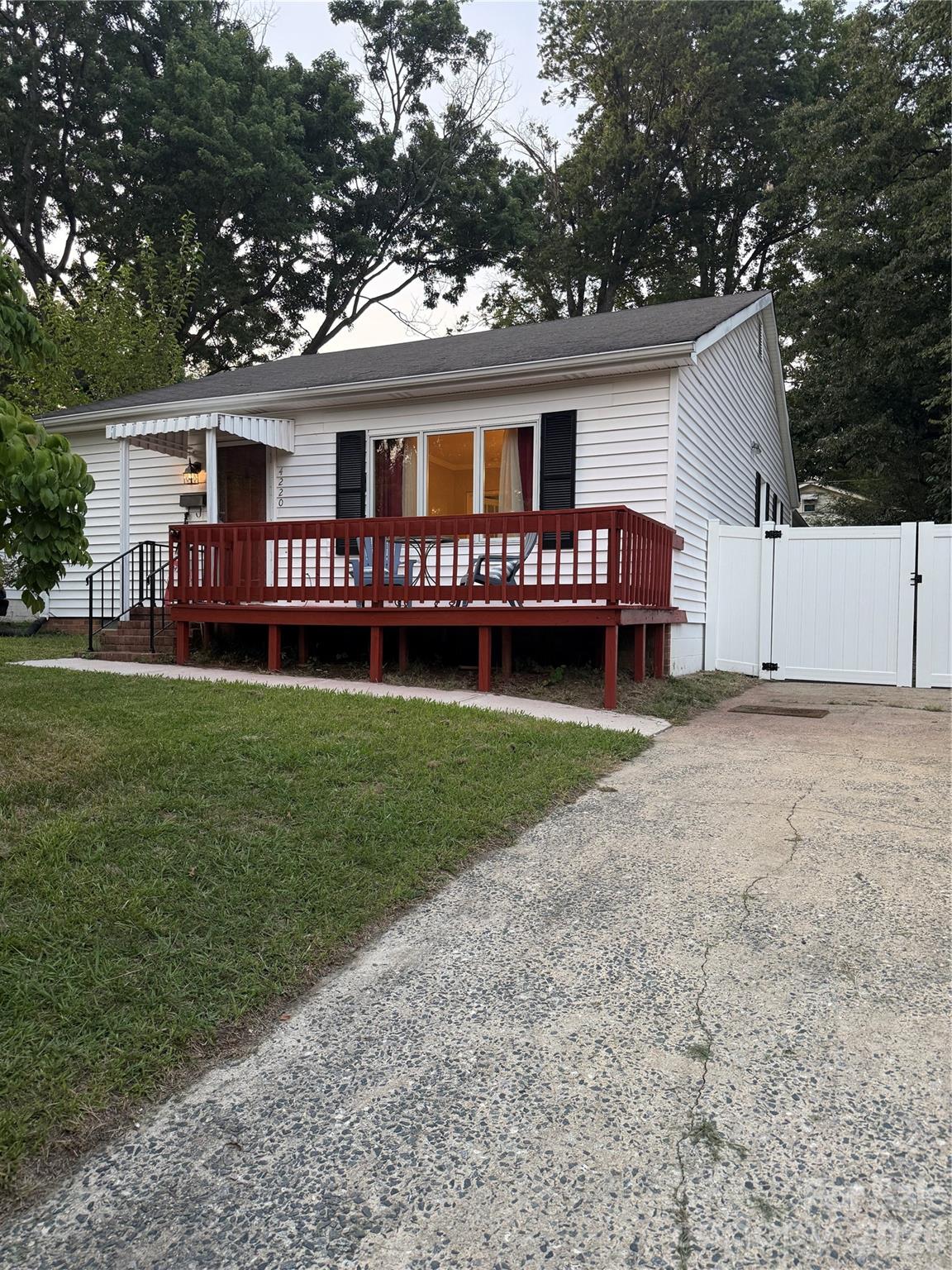 4220 Harvard Avenue, Greensboro