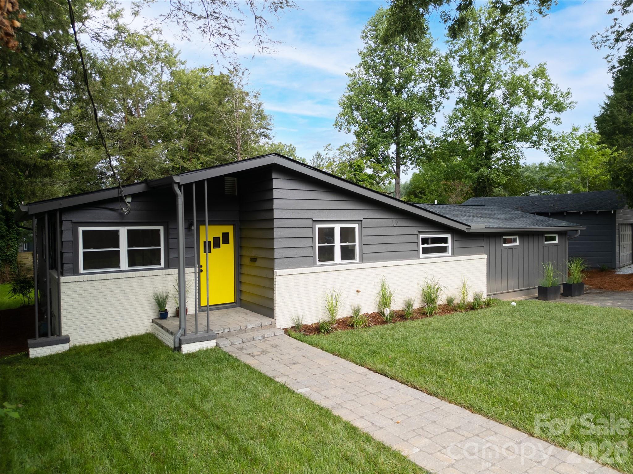 228 Grove Street, Brevard