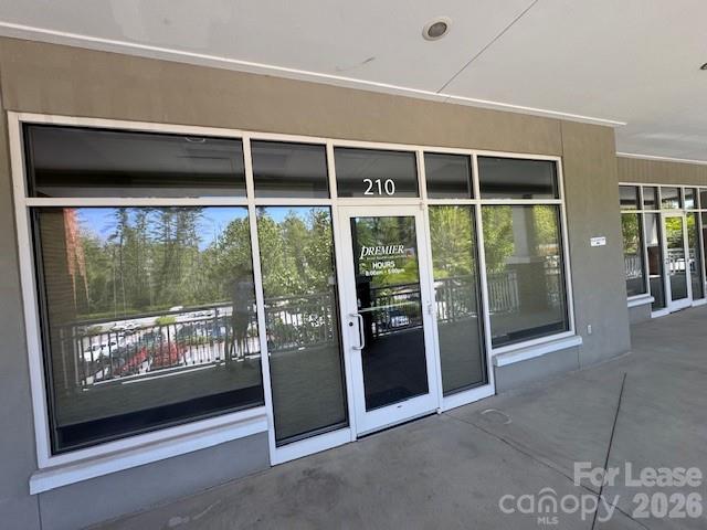 1550 Hendersonville Road