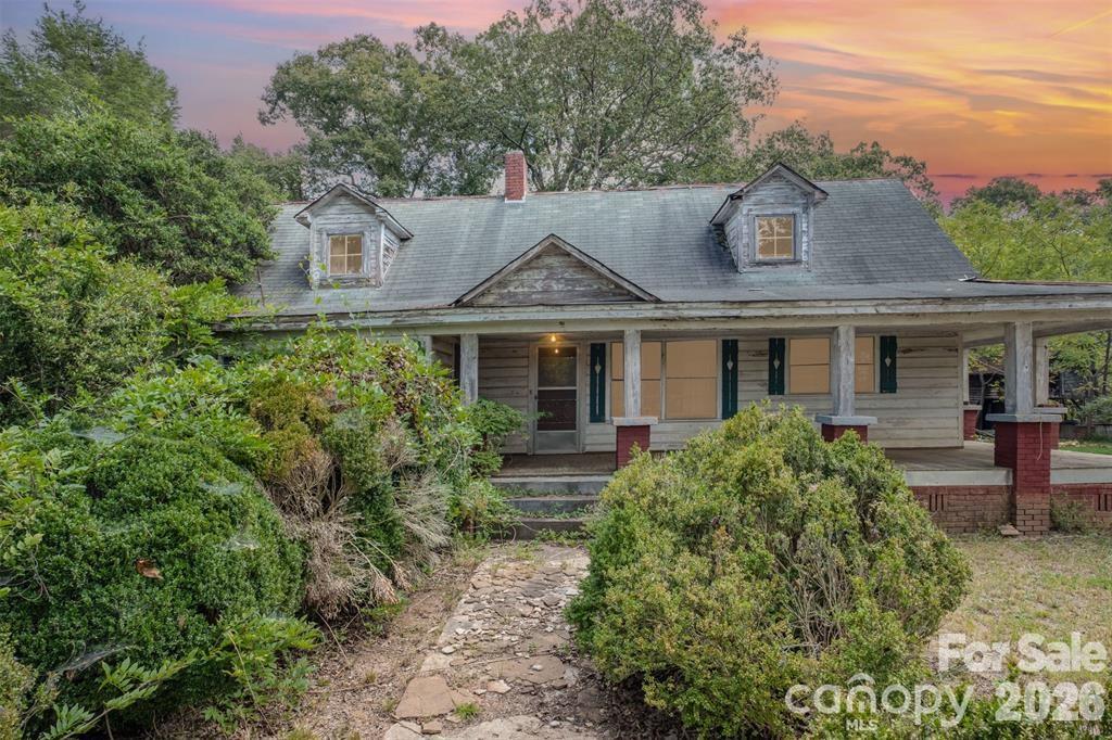 2412 Daves Drive