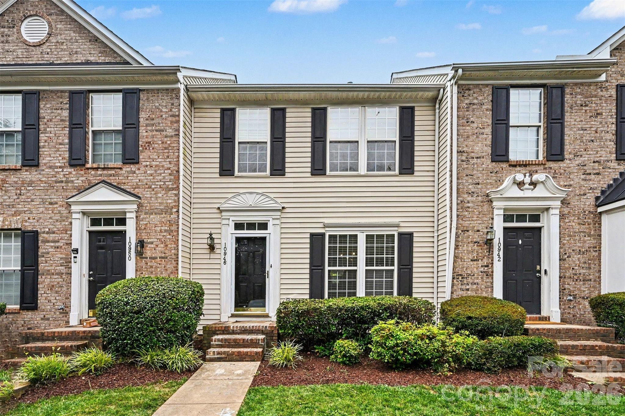 10946 Garden Oaks Lane