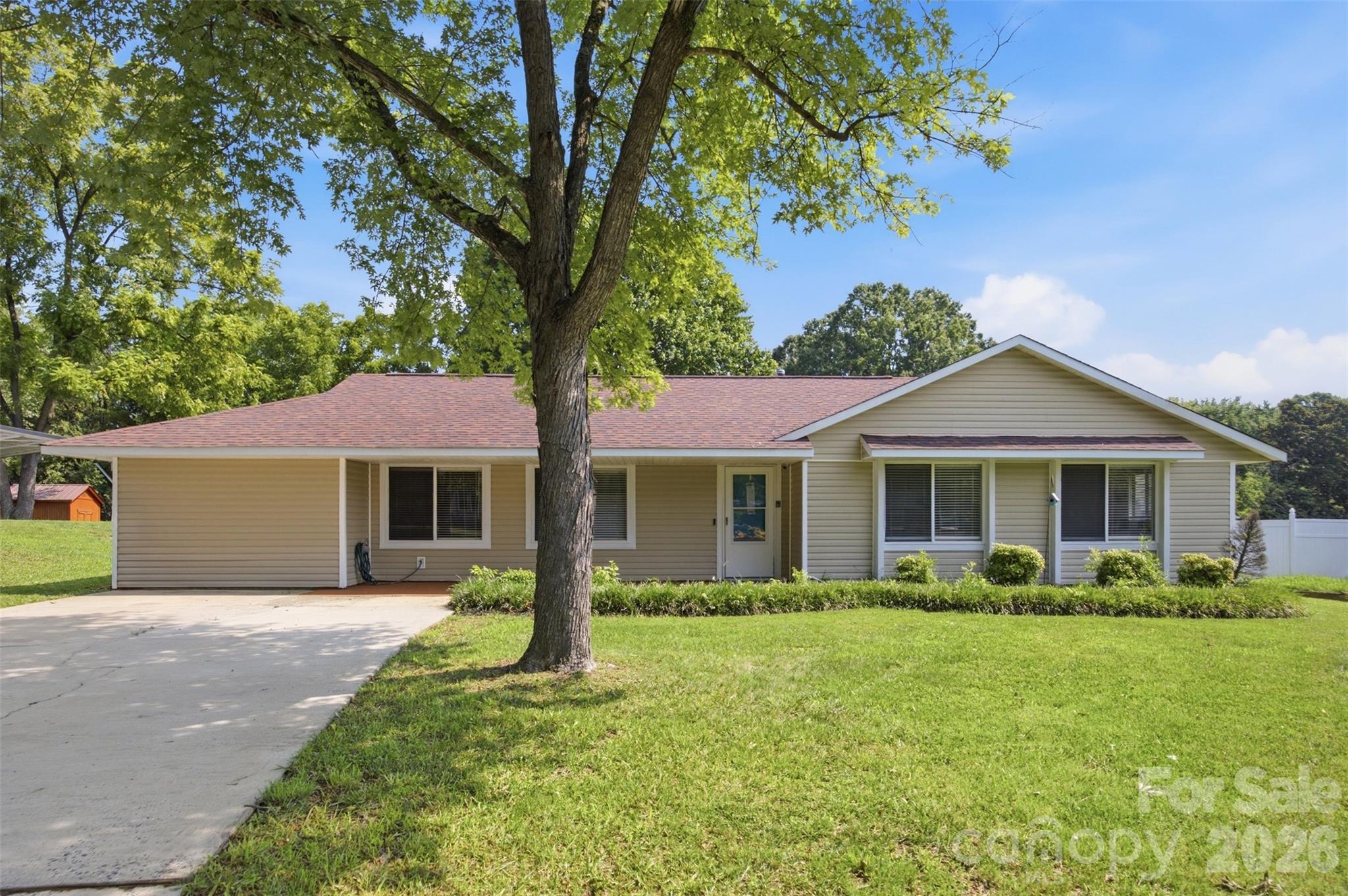 416 King John Circle