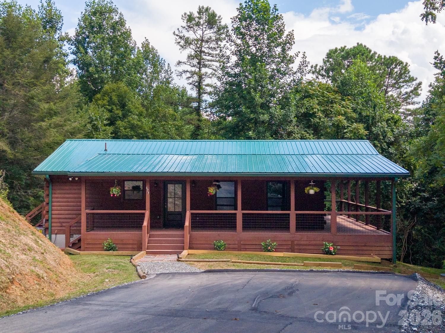 677 Ridgetop Circle