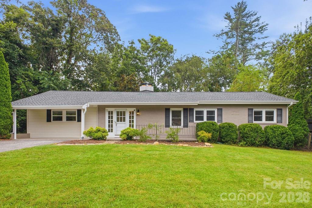 216 Lyndale Road