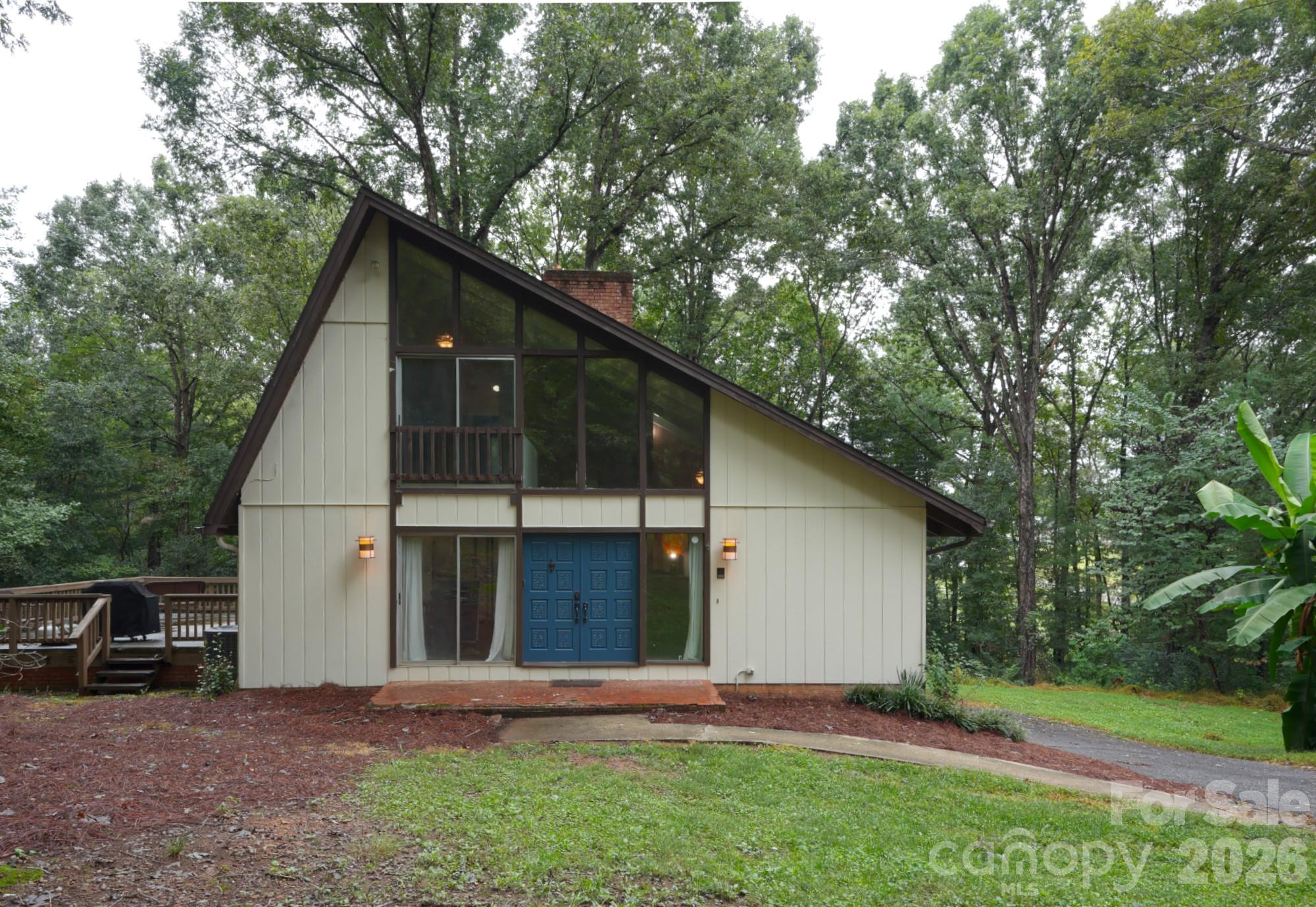 7 Brookwood Lane