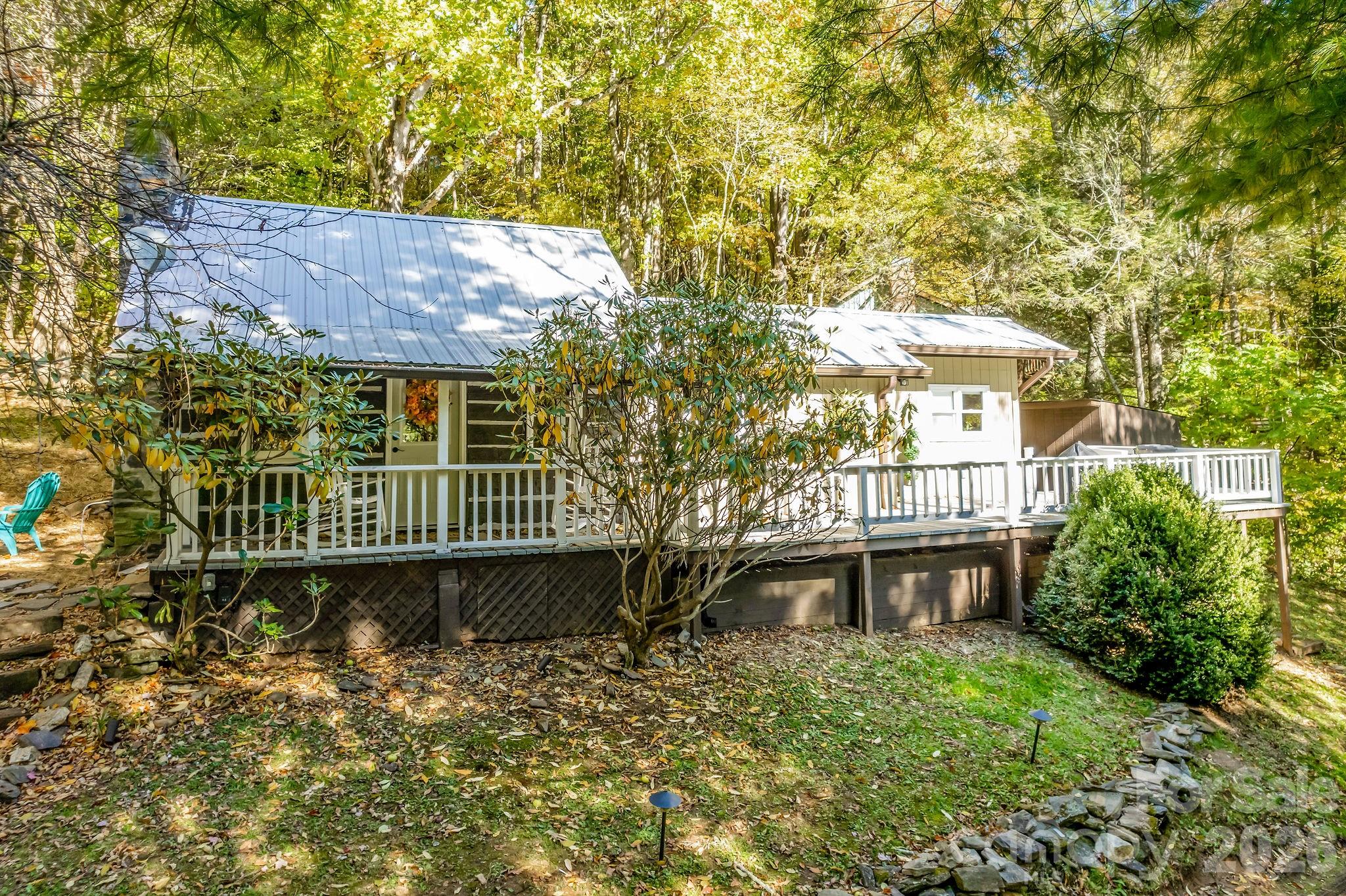 284 Grady Winkler Road, Boone