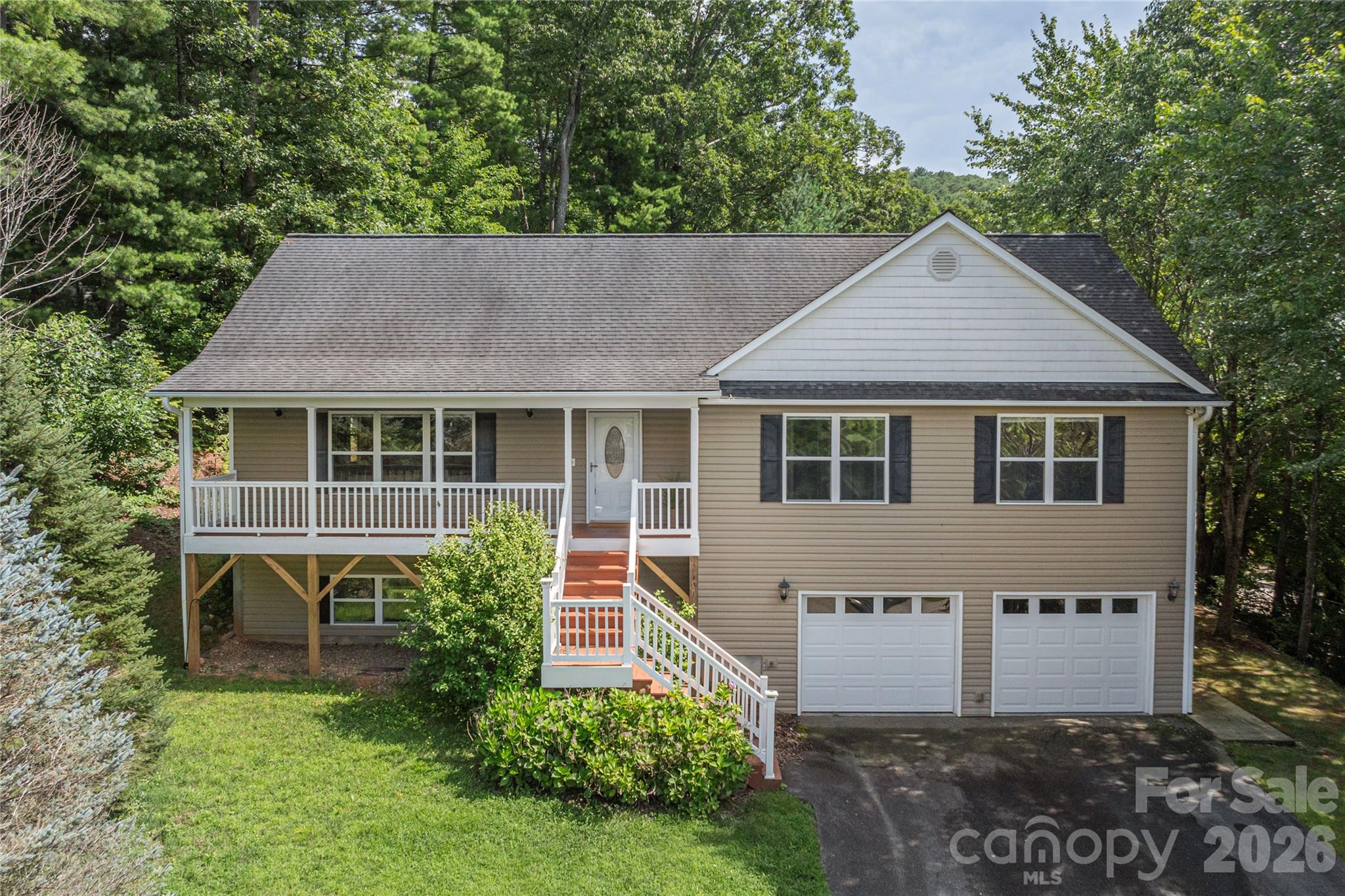 207 Christina Court, Asheville