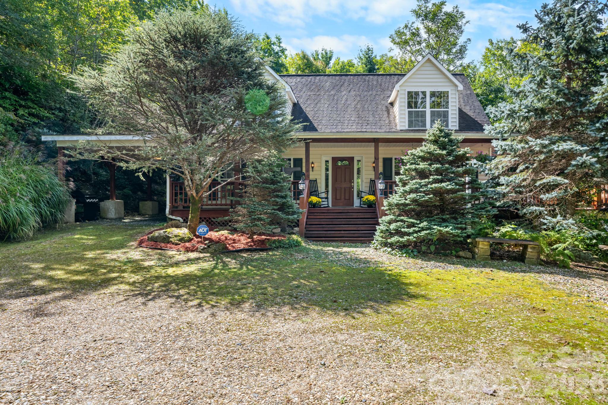 1056 Old Hampton Road