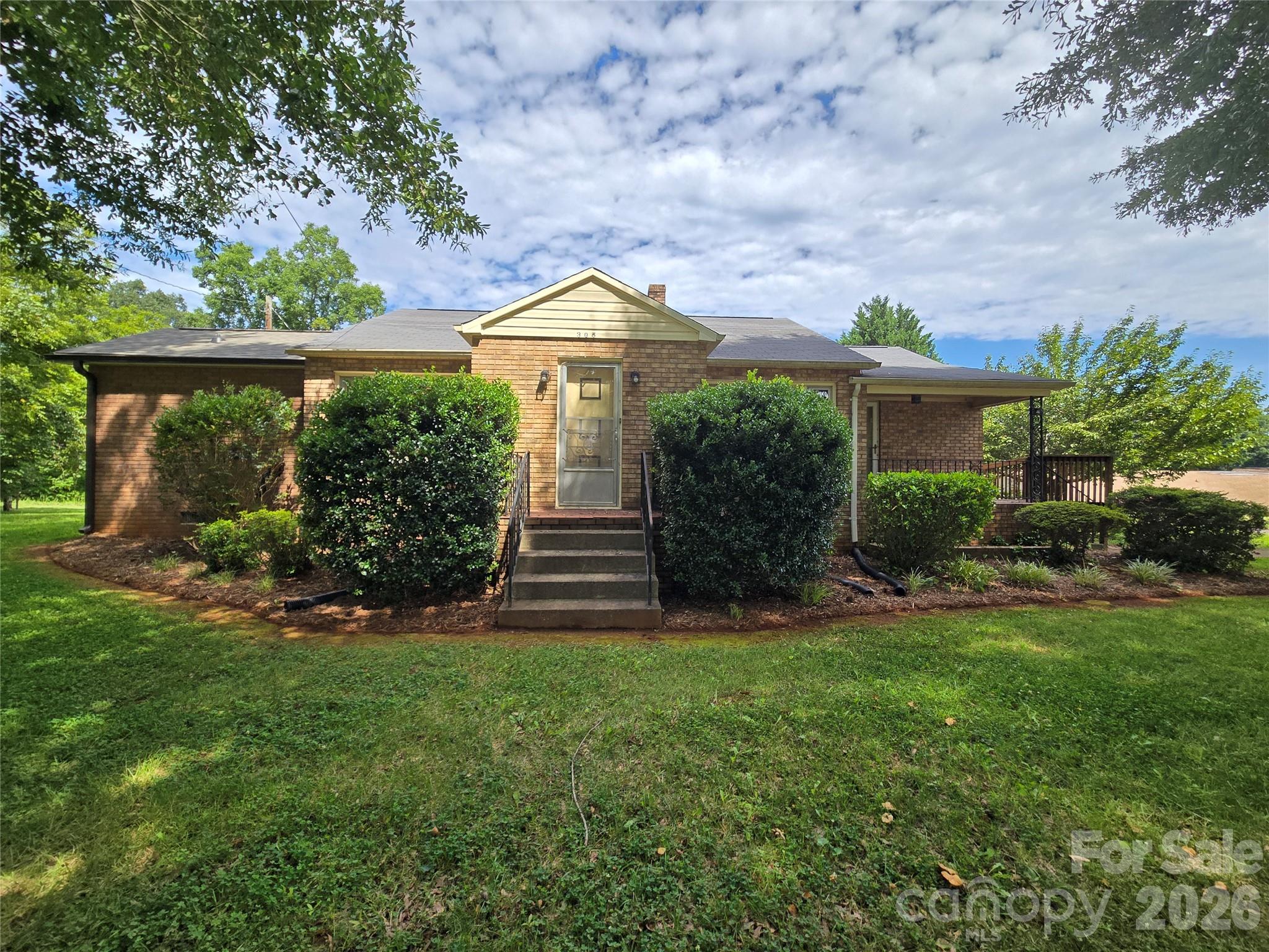 305 Oakland Avenue Avenue, Morganton