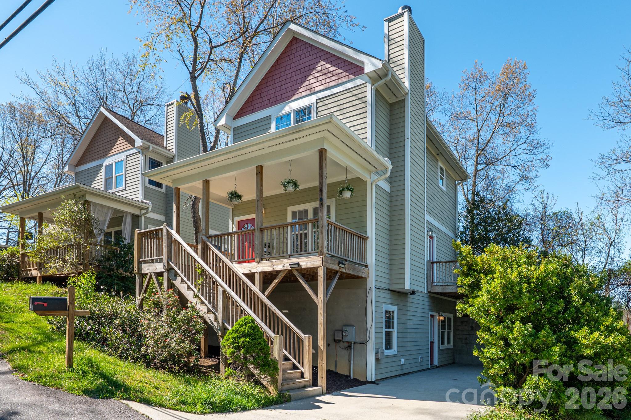 4 Cottage Court