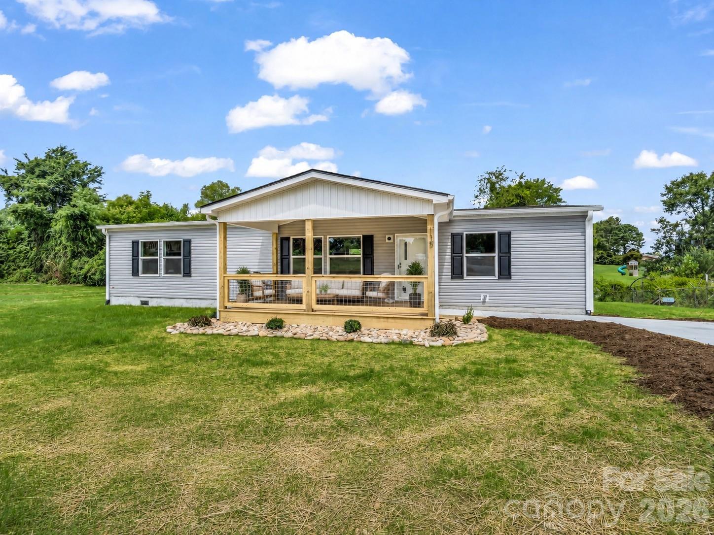 115 Maplewood Knoll Drive