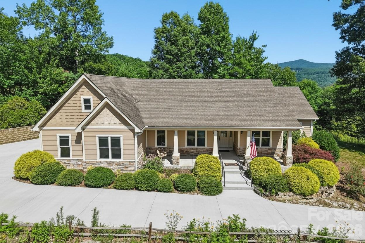 959 Silverglen Way, Hendersonville
