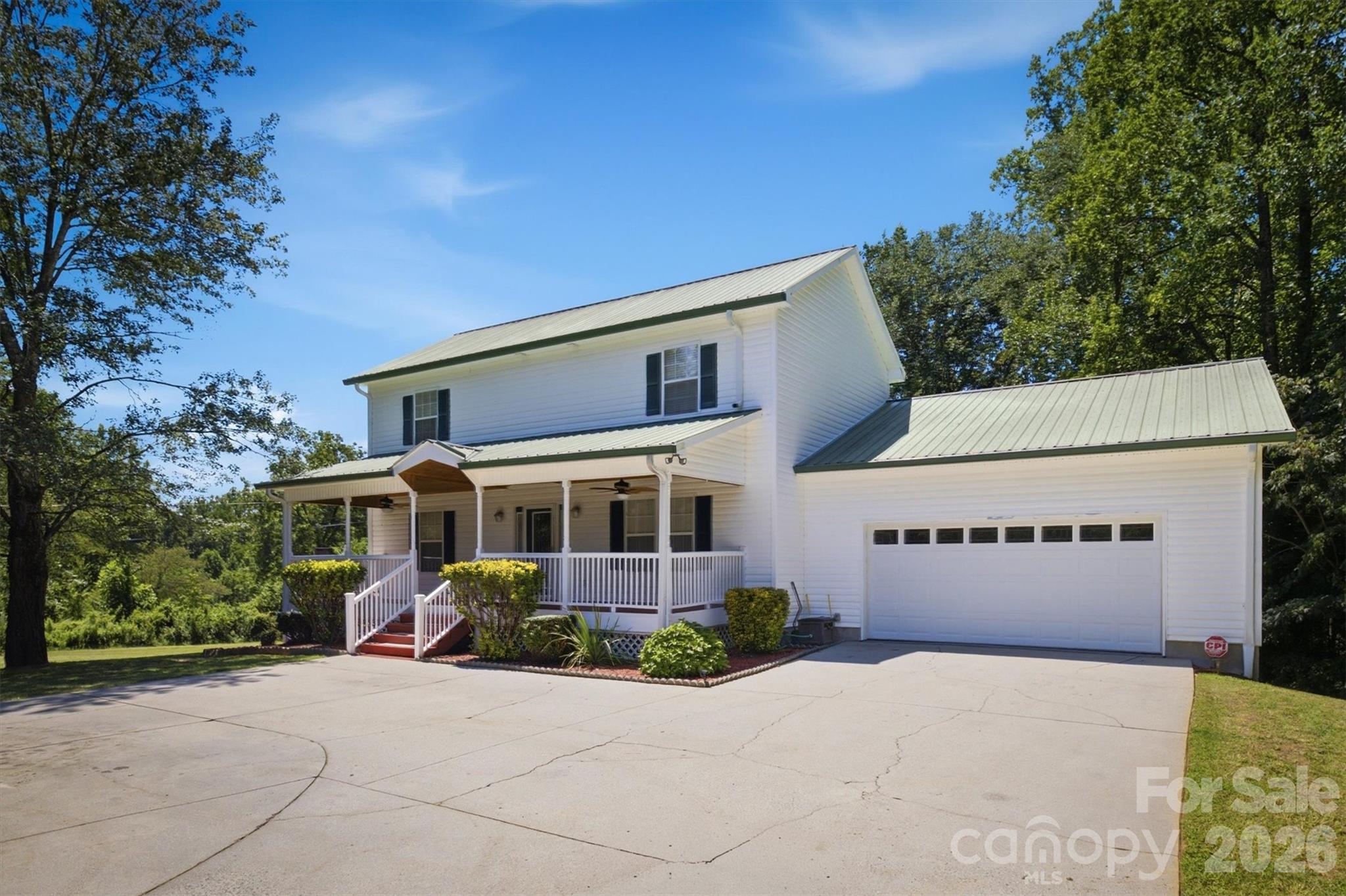 805 Bannon Place, Lenoir