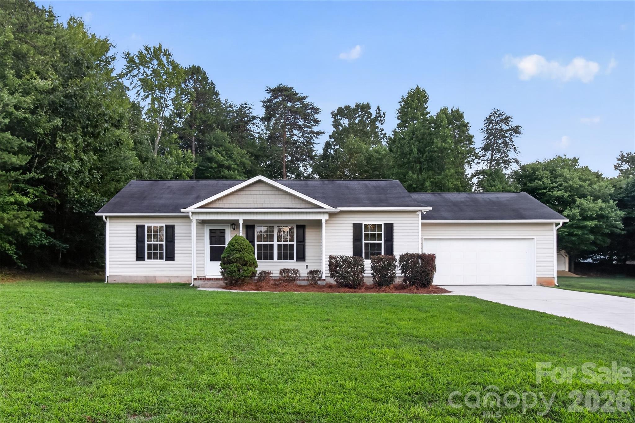 213 Winding Cedar Drive, Statesville