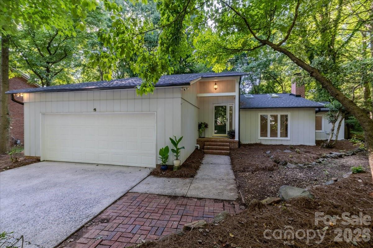 1107 Spring Fall Court
