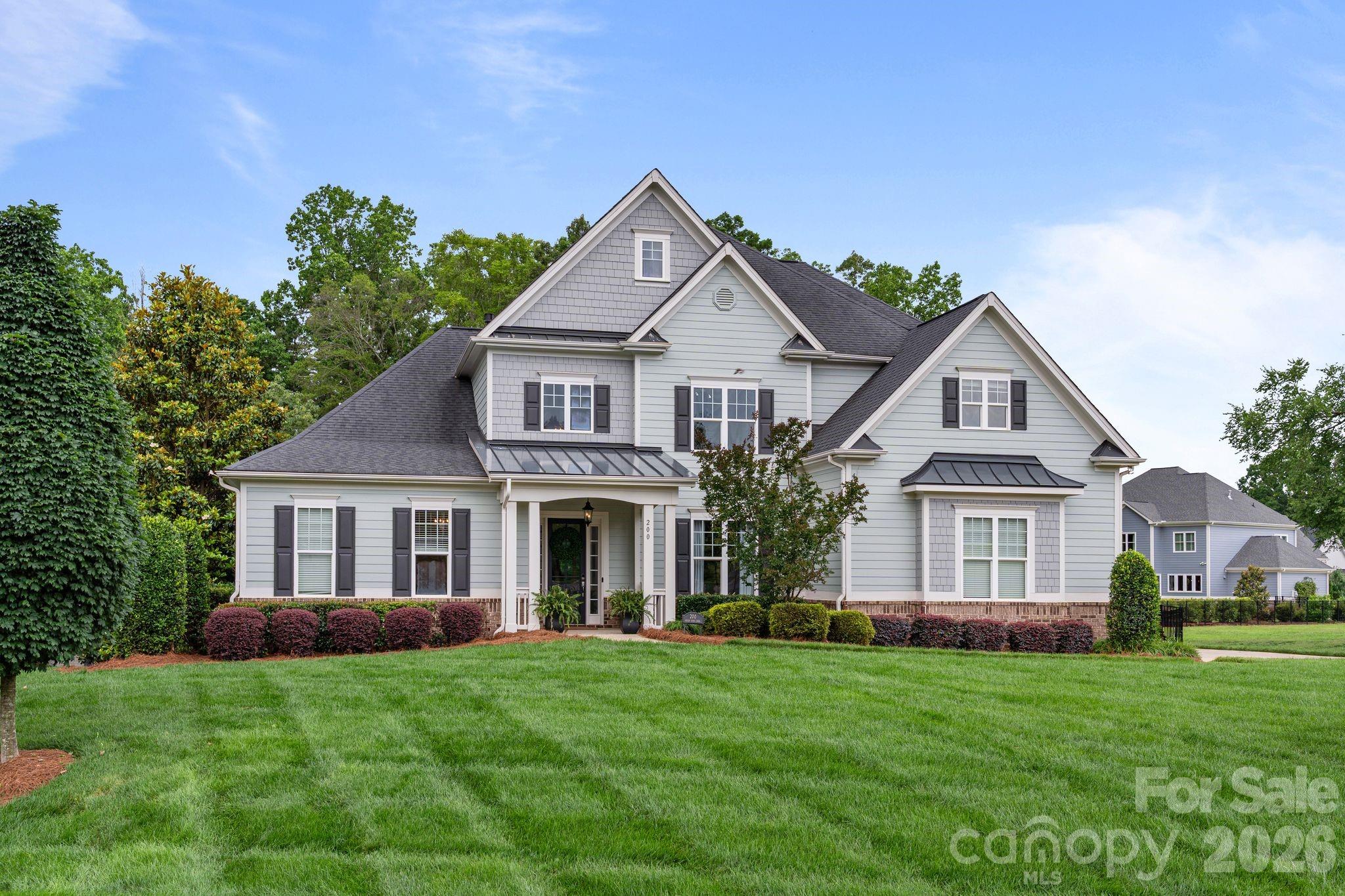 200 Seven Oaks Landing