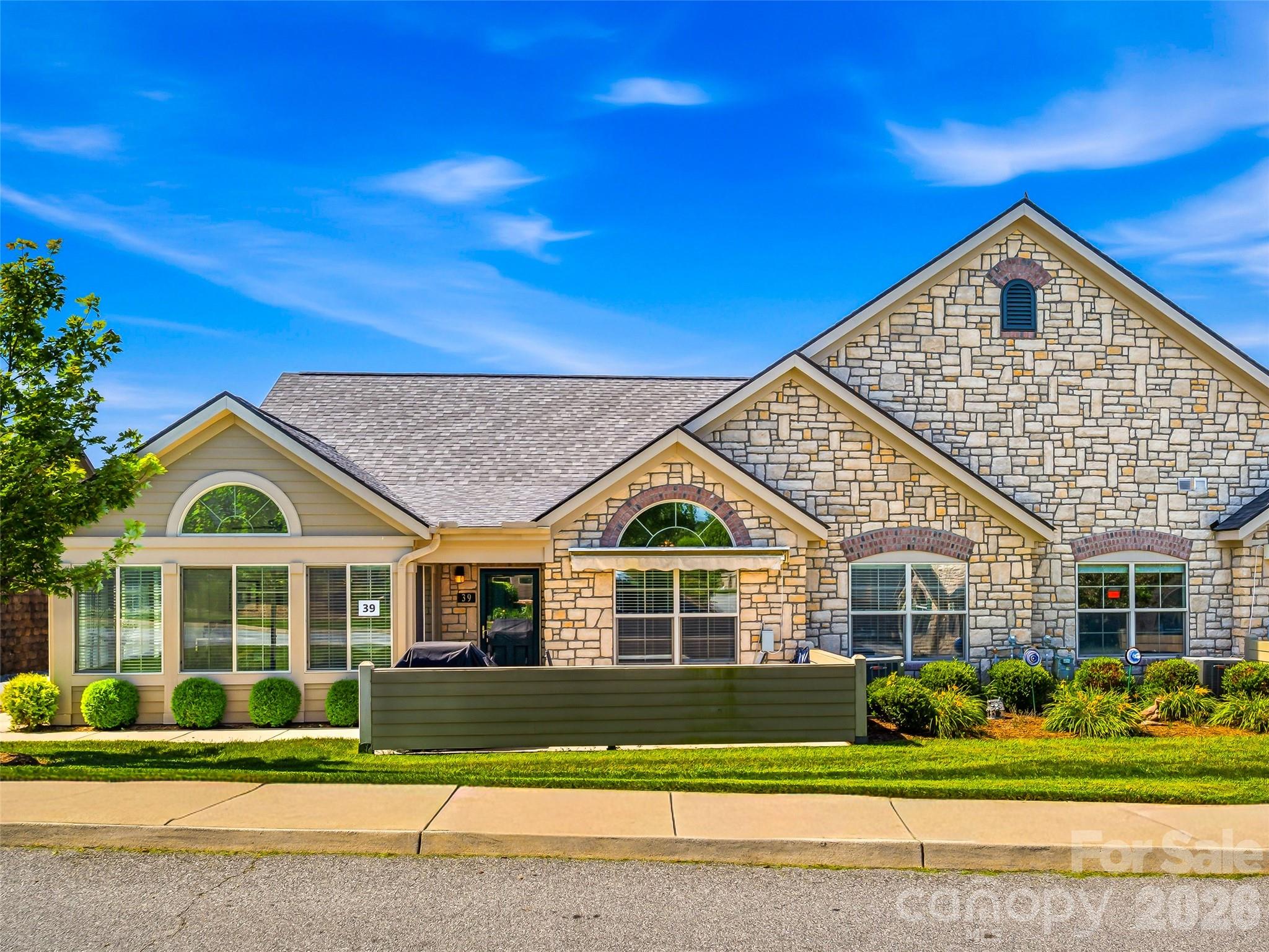 39 Braeburn Way
