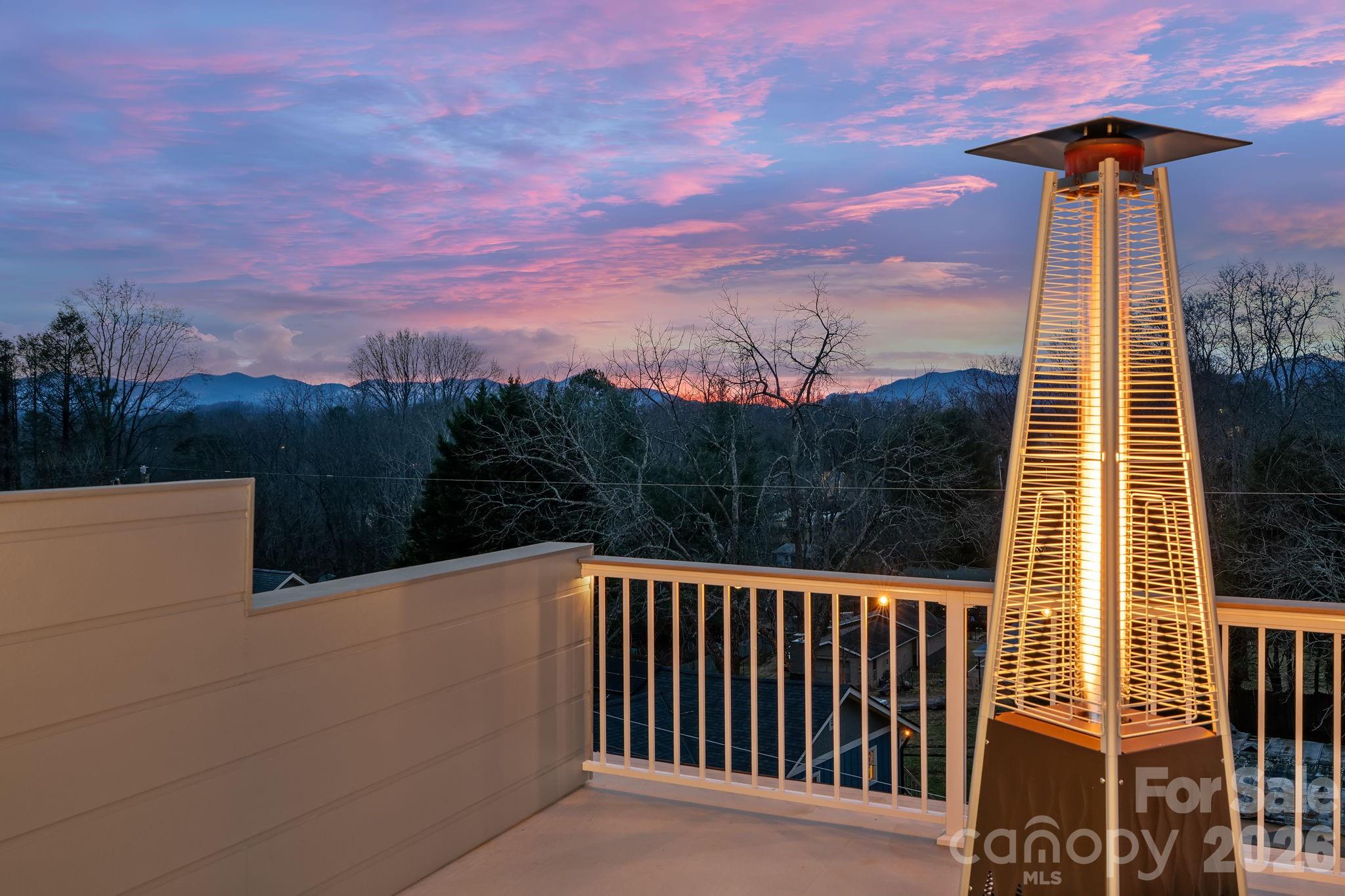9 Gudger Road, Asheville