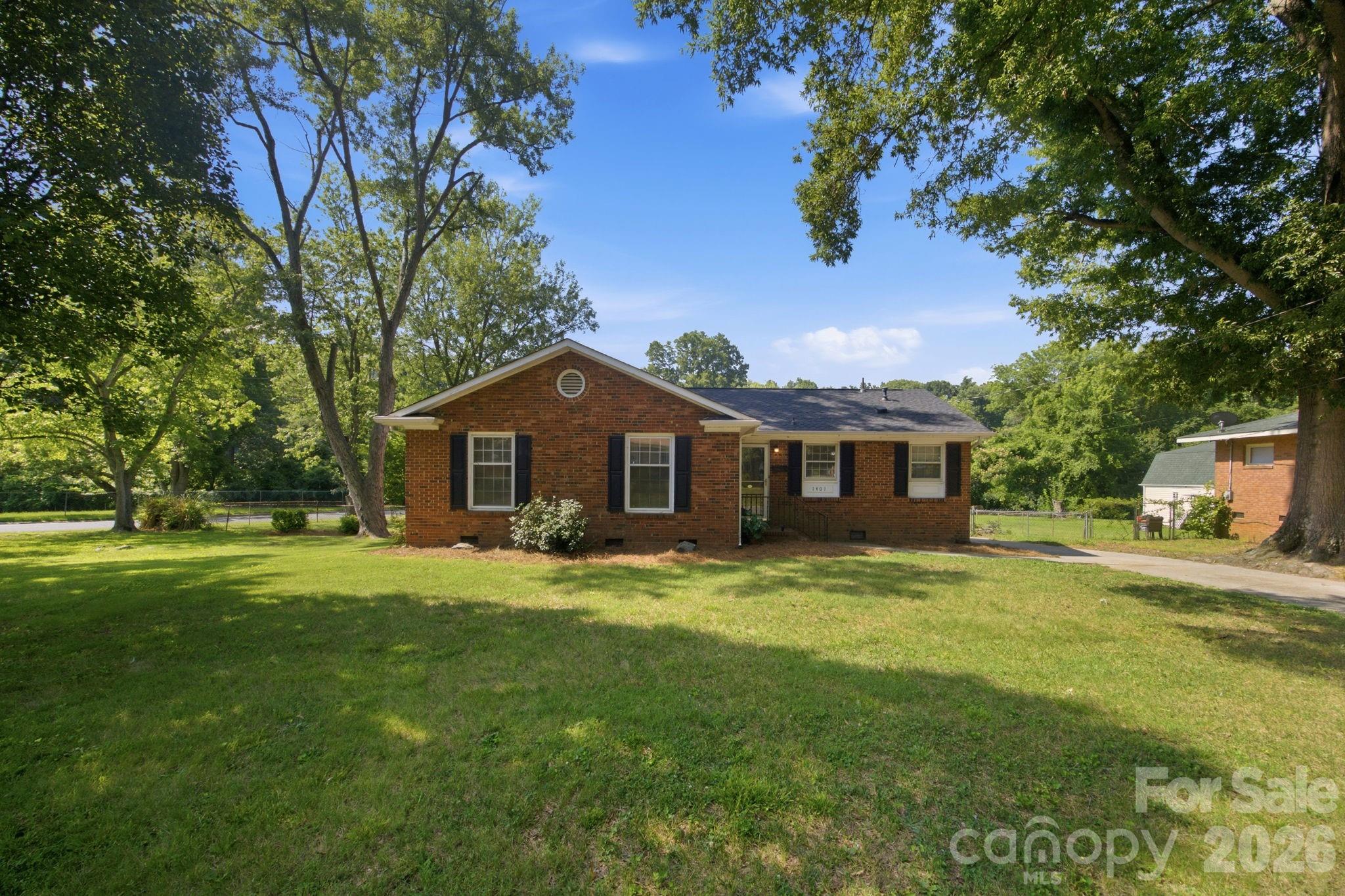 1401 Grovewood Drive
