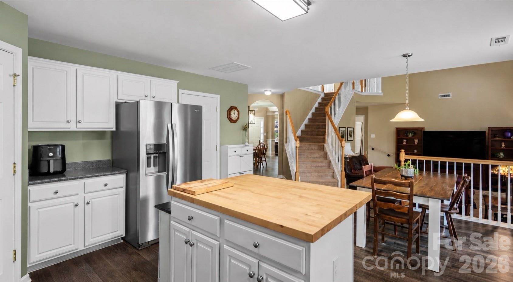 208 Elrosa Road, Mooresville