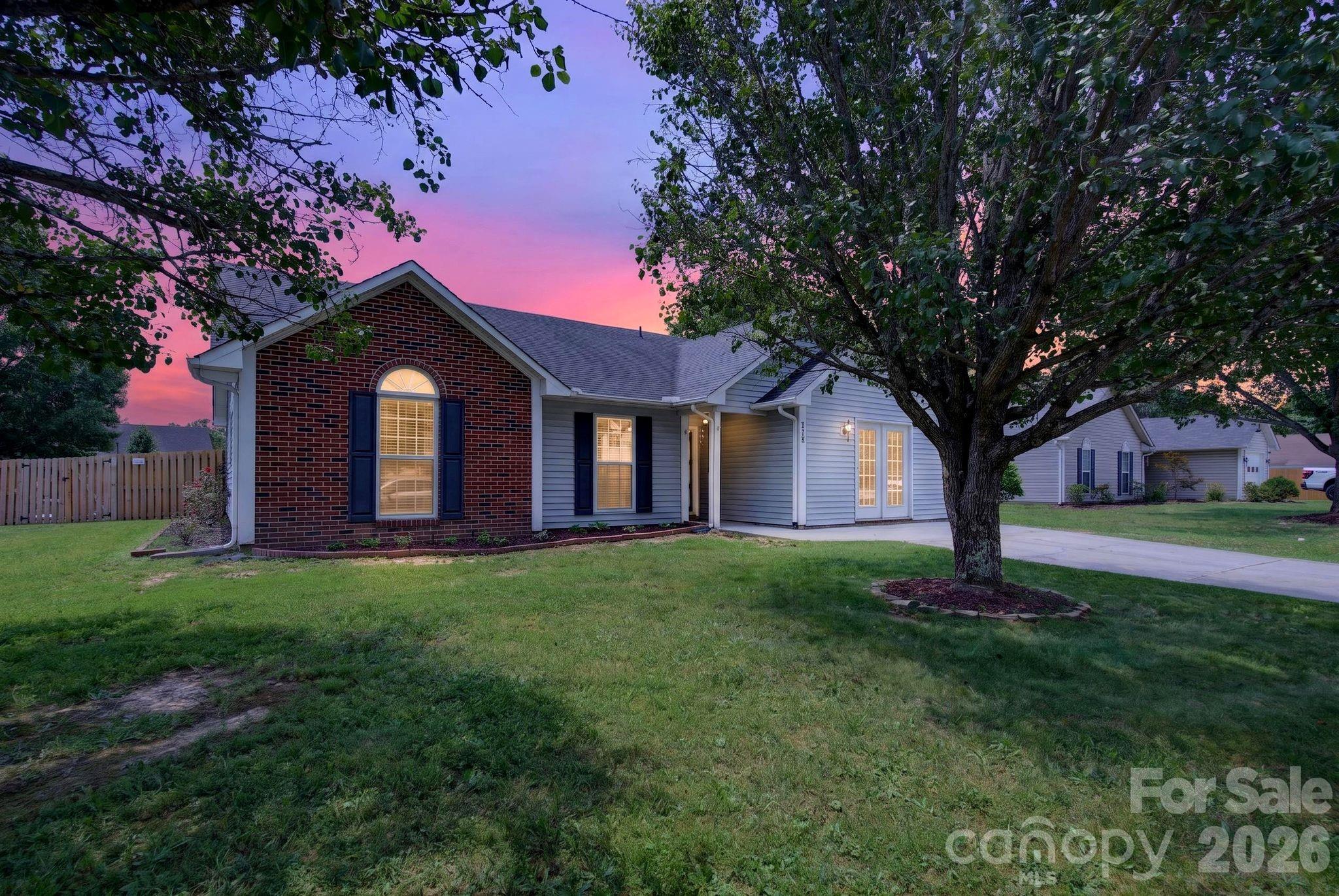906 Woodhill Drive