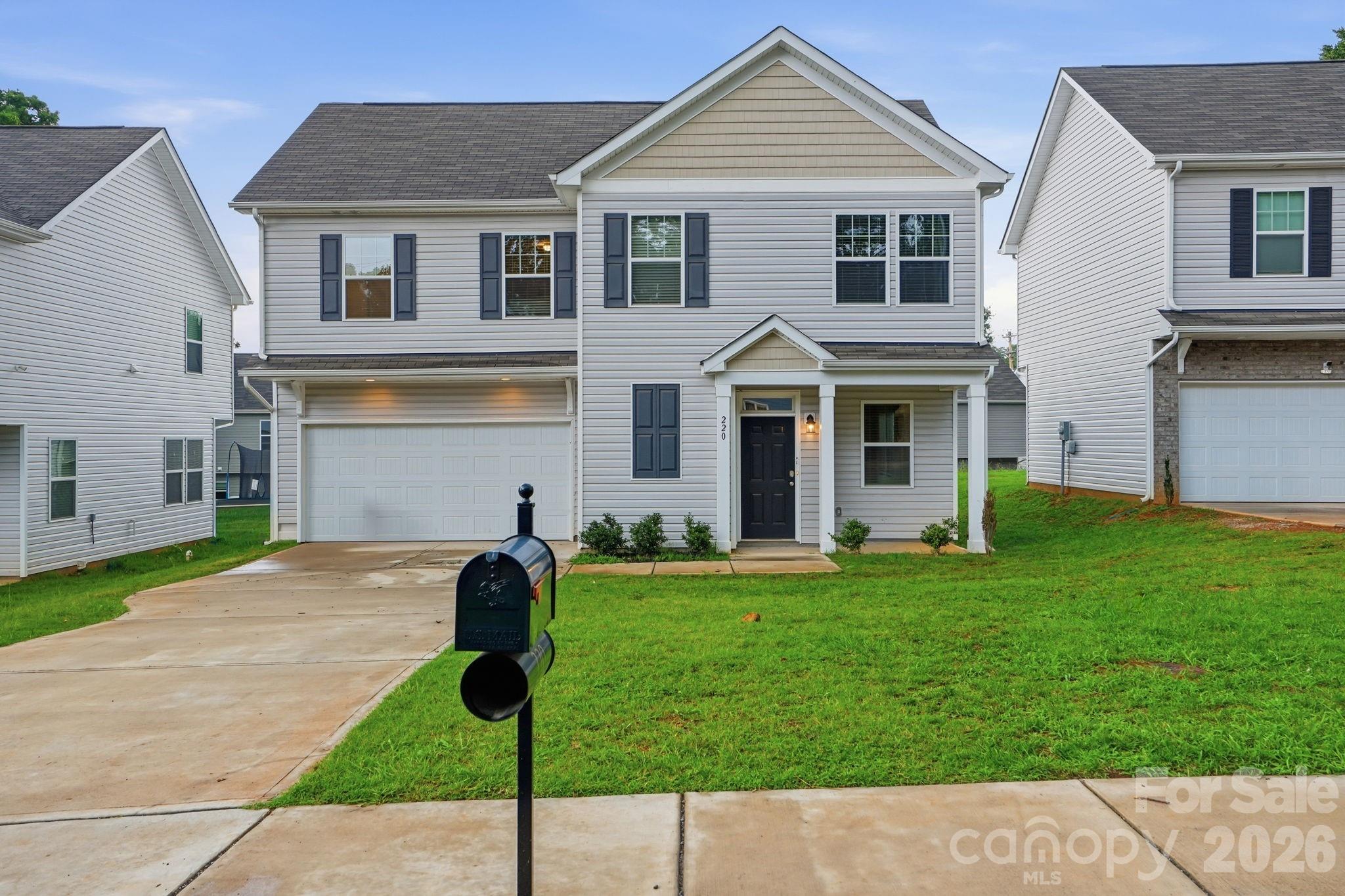 220 Lee Street, Shelby