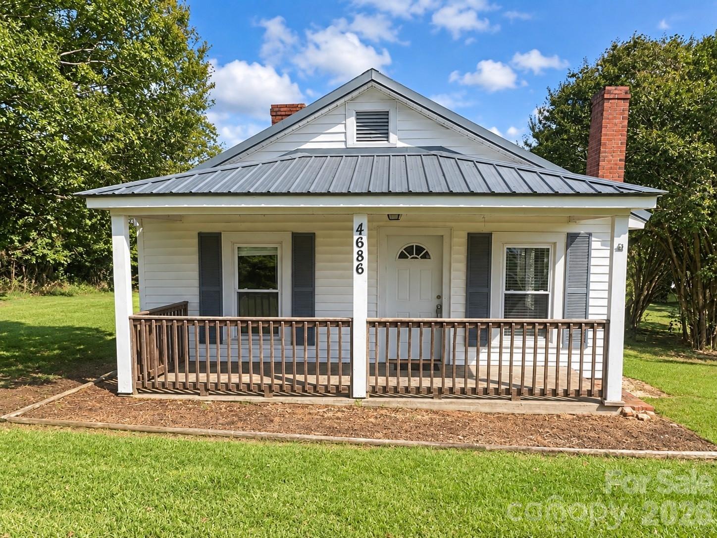 4686 Sawmills School Road, Granite Falls