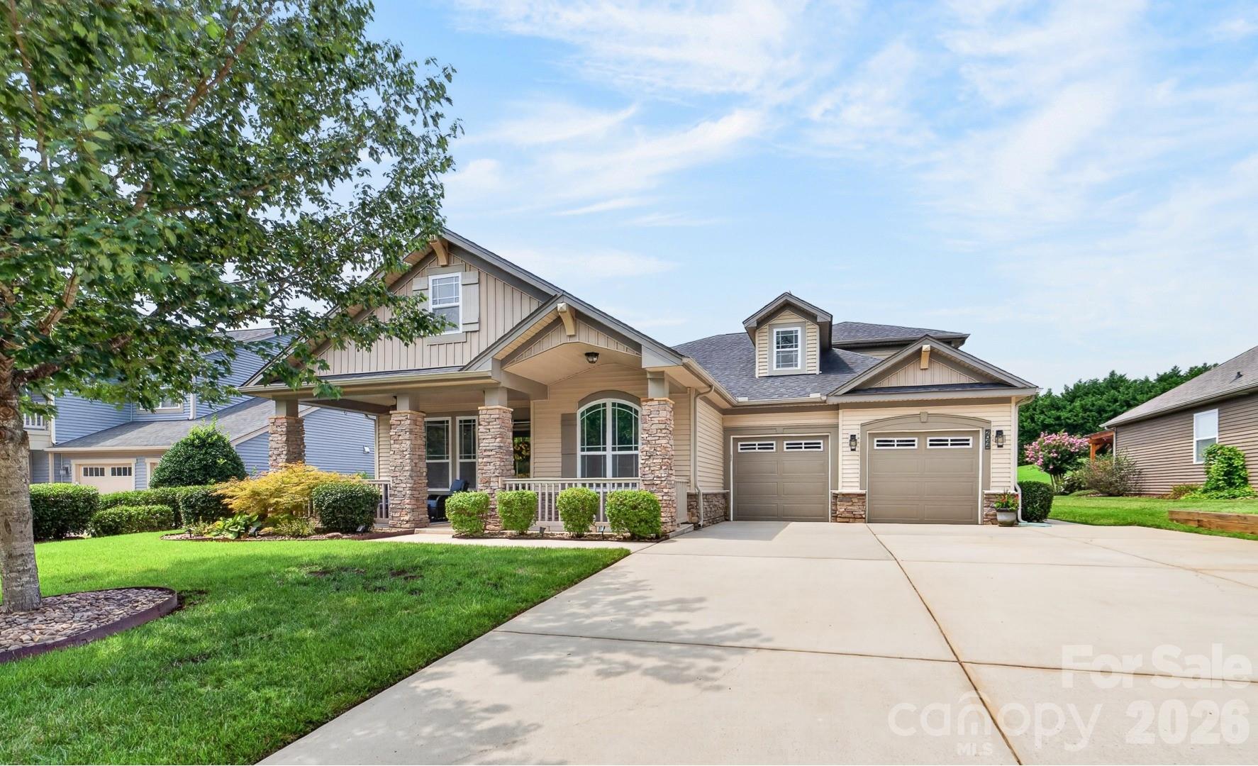 2044 Middleton Farm Drive