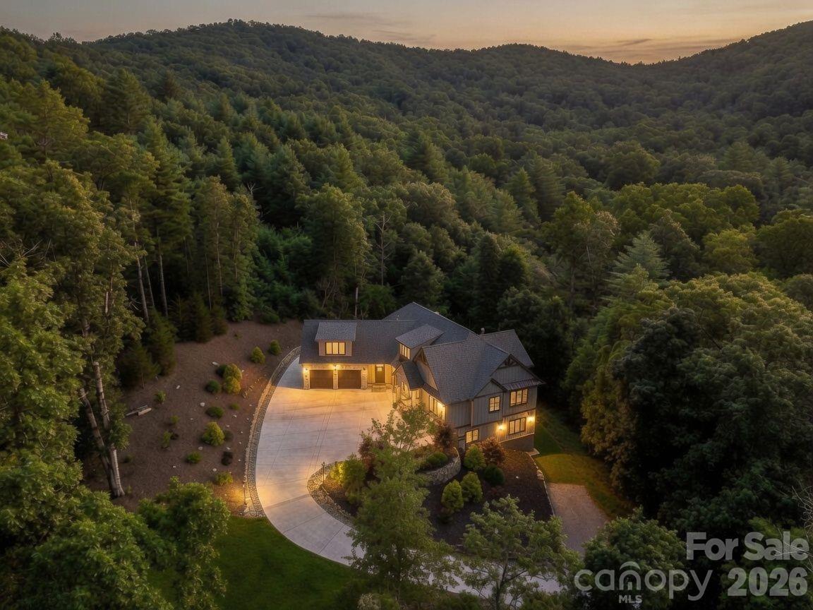 8 Lakeview Drive