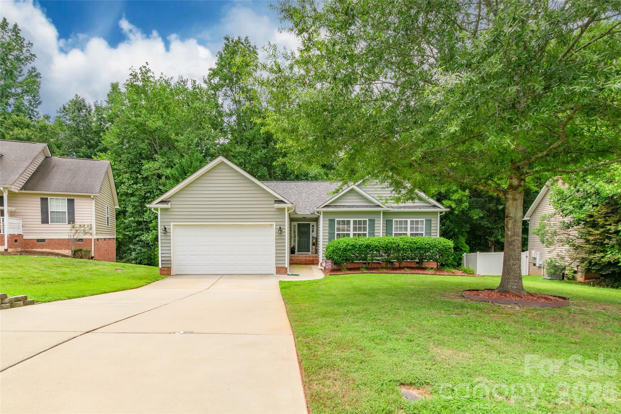 1079 Warpers Lane