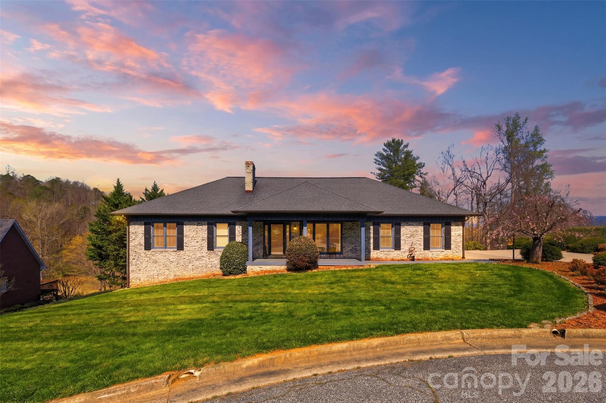 514 Golfview Court