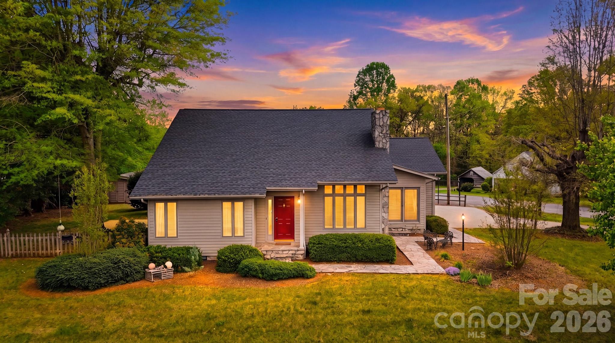 192 Reese Loop, Taylorsville