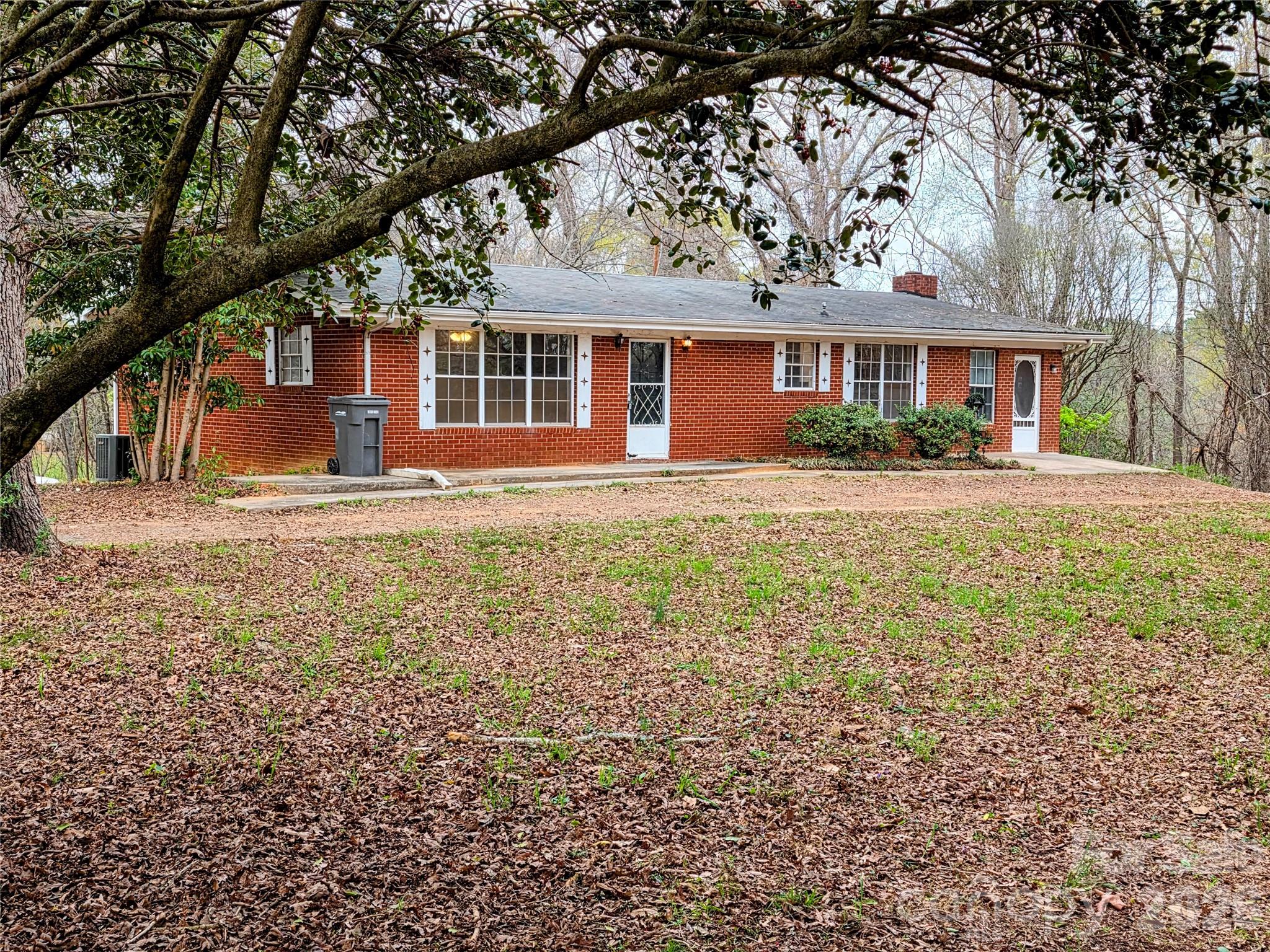 40617 Old Cottonville Road