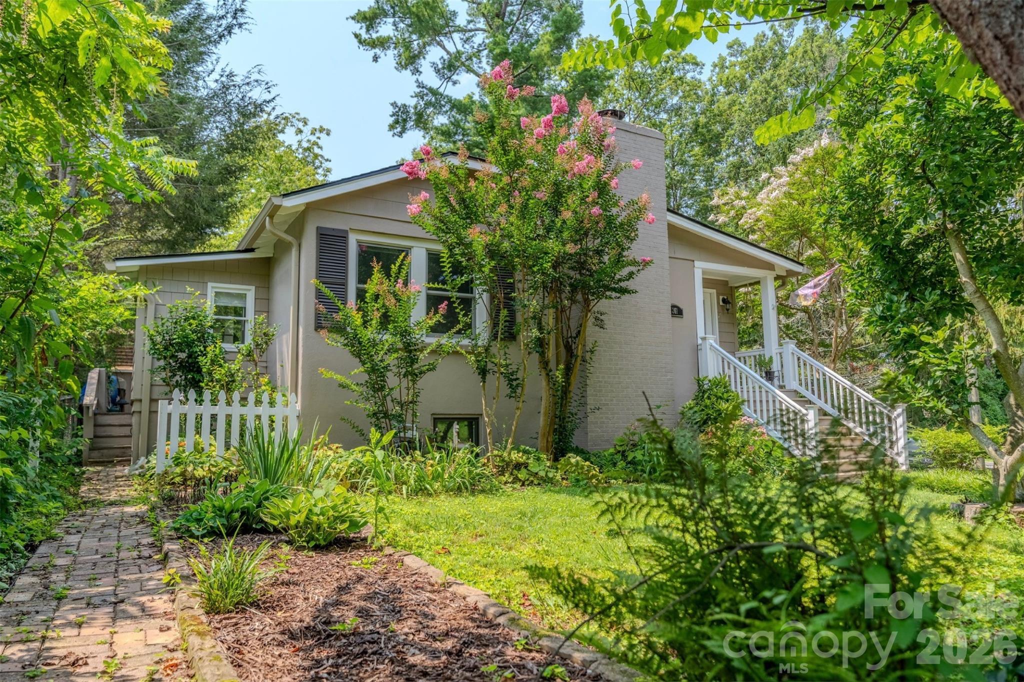 261 Forest Hill Drive, Asheville