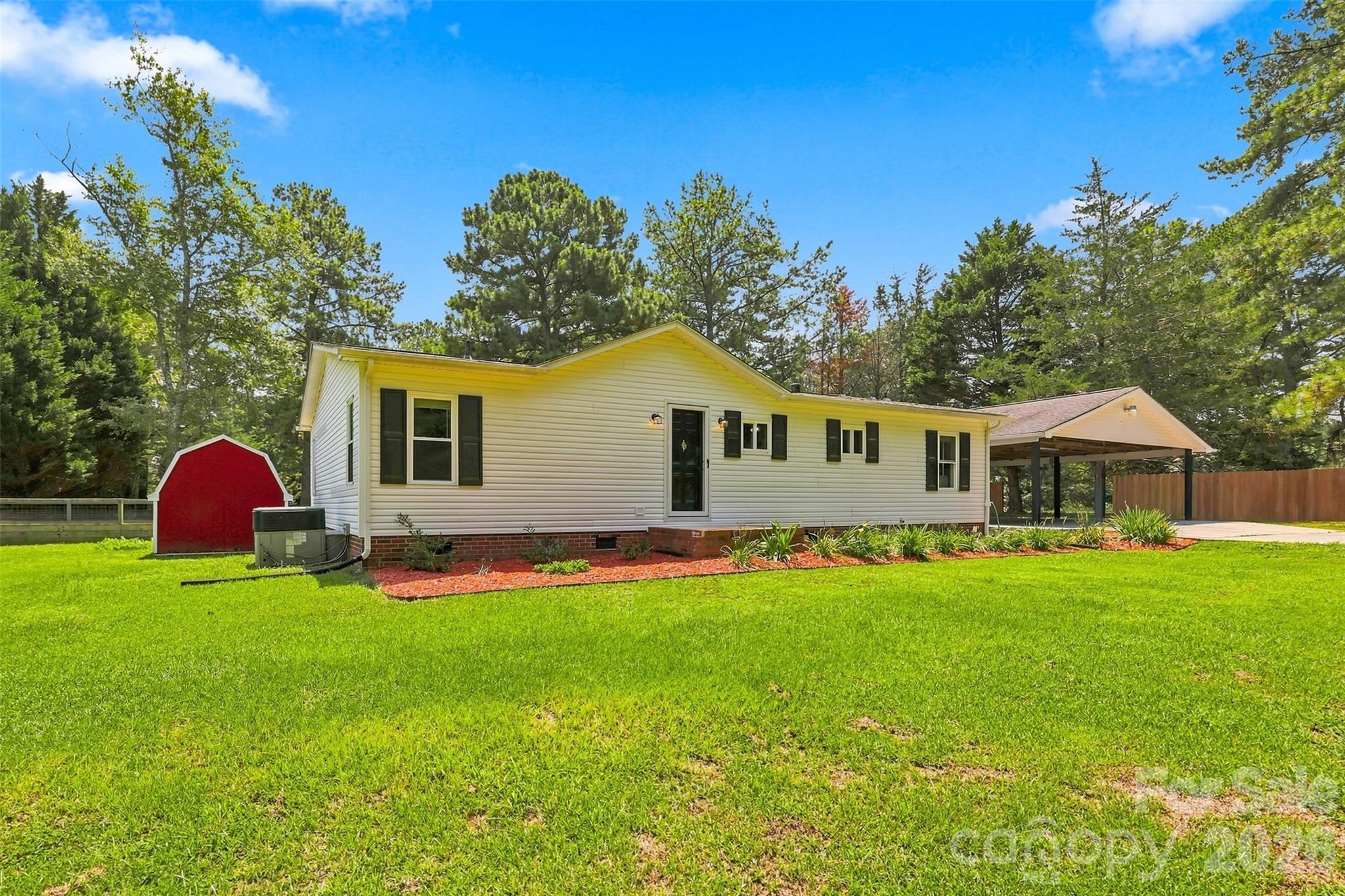 1973 Davis Circle