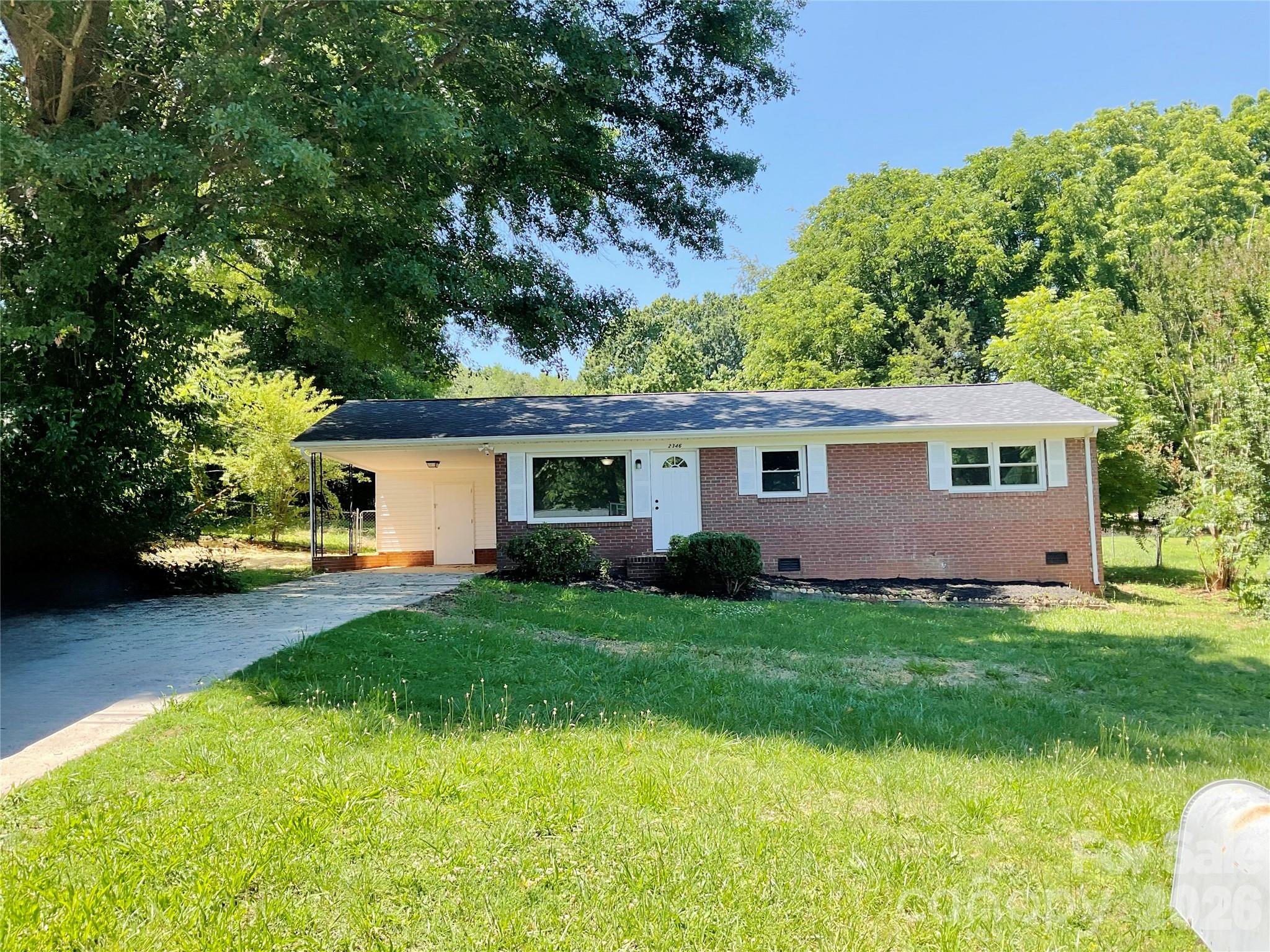 2346 Woodleaf Drive