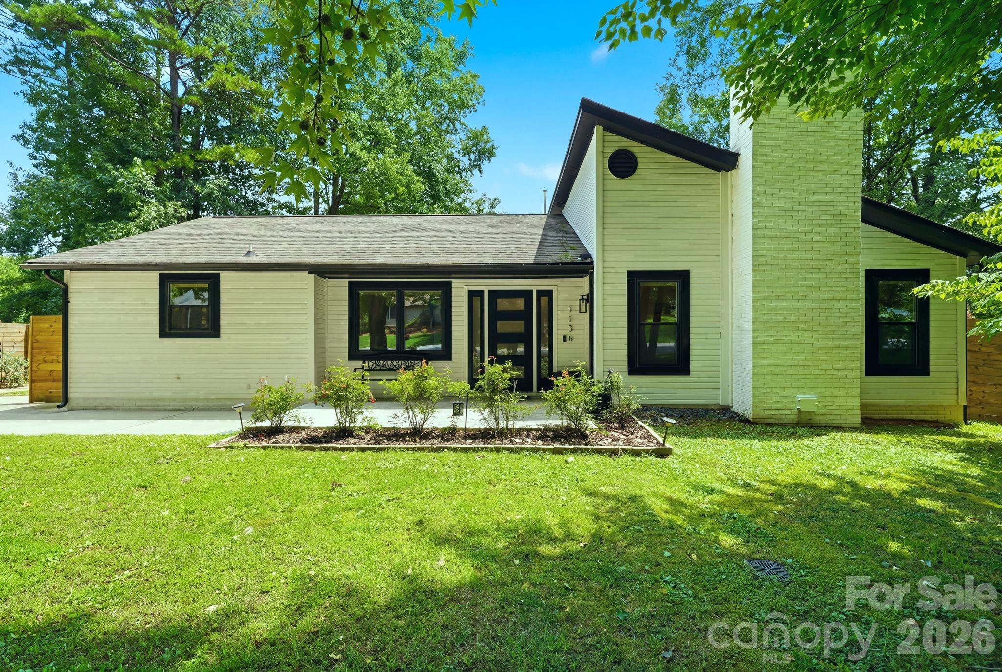 1136 Grace Meadow Drive, Mooresville
