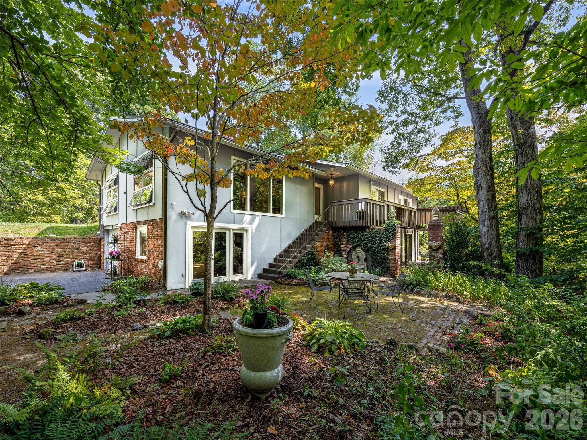 5 Hillcrest Road, Asheville